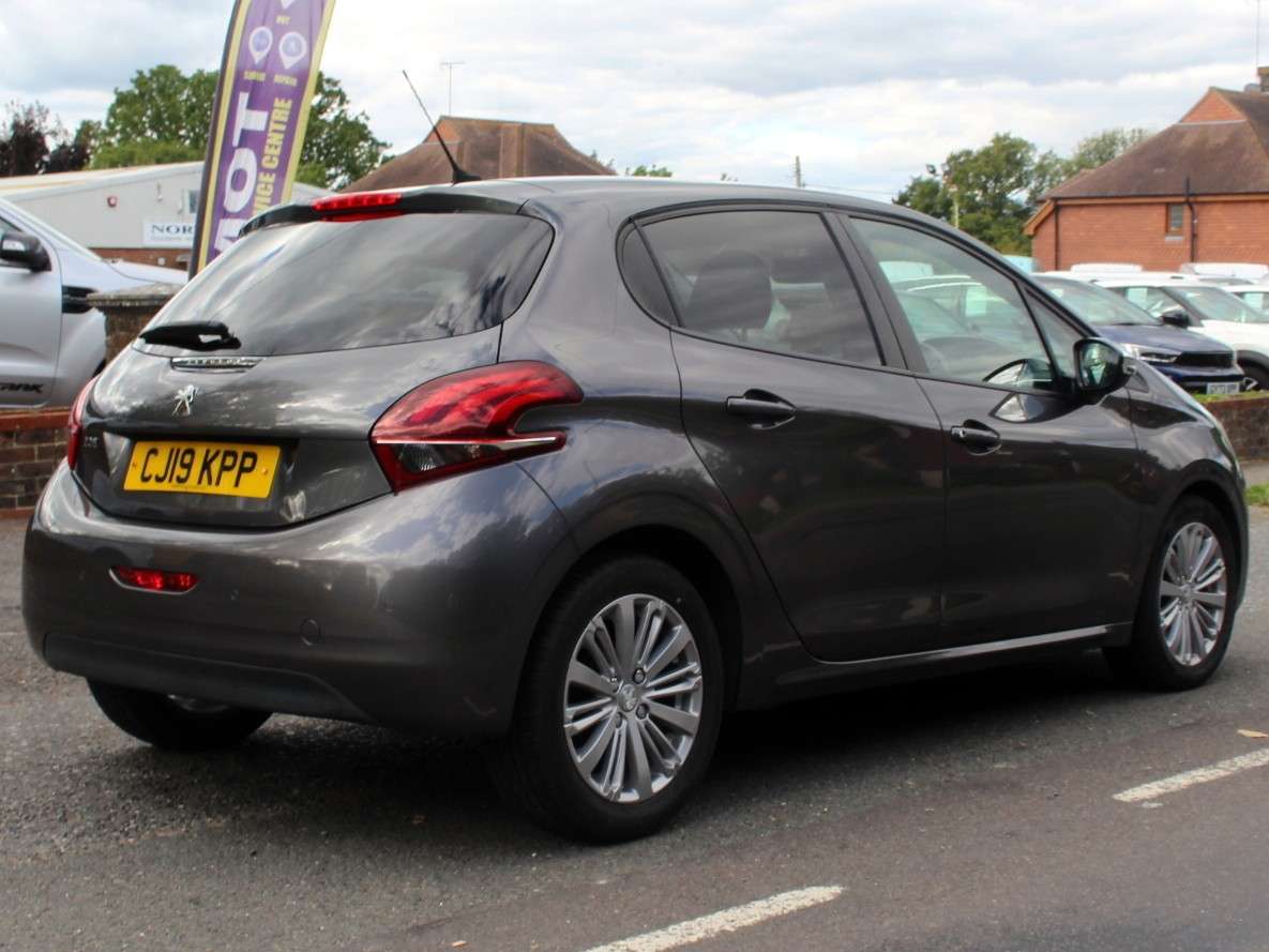 2019 PEUGEOT 208 2019 PEUGEOT 208