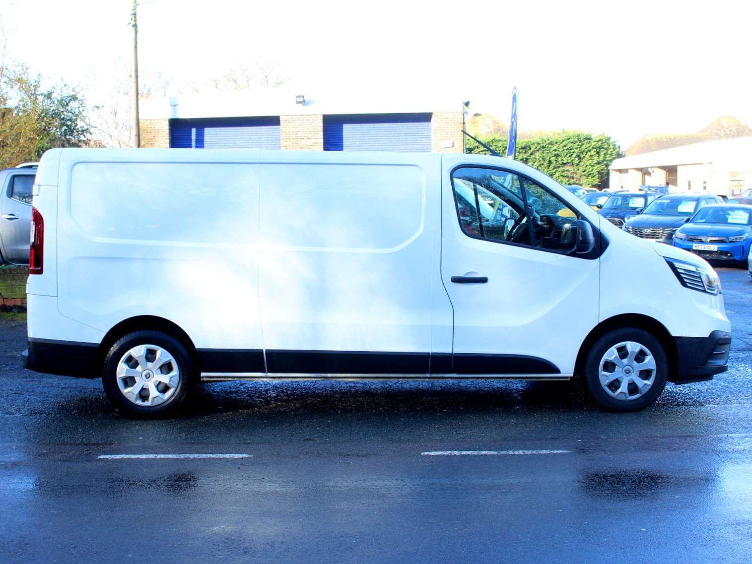 2024 RENAULT TRAFIC 2024 RENAULT TRAFIC