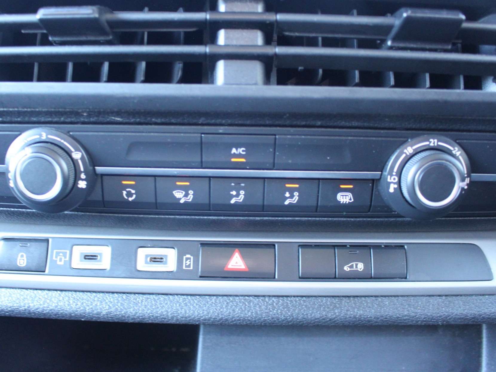 2024 VAUXHALL VIVARO 2024 VAUXHALL VIVARO