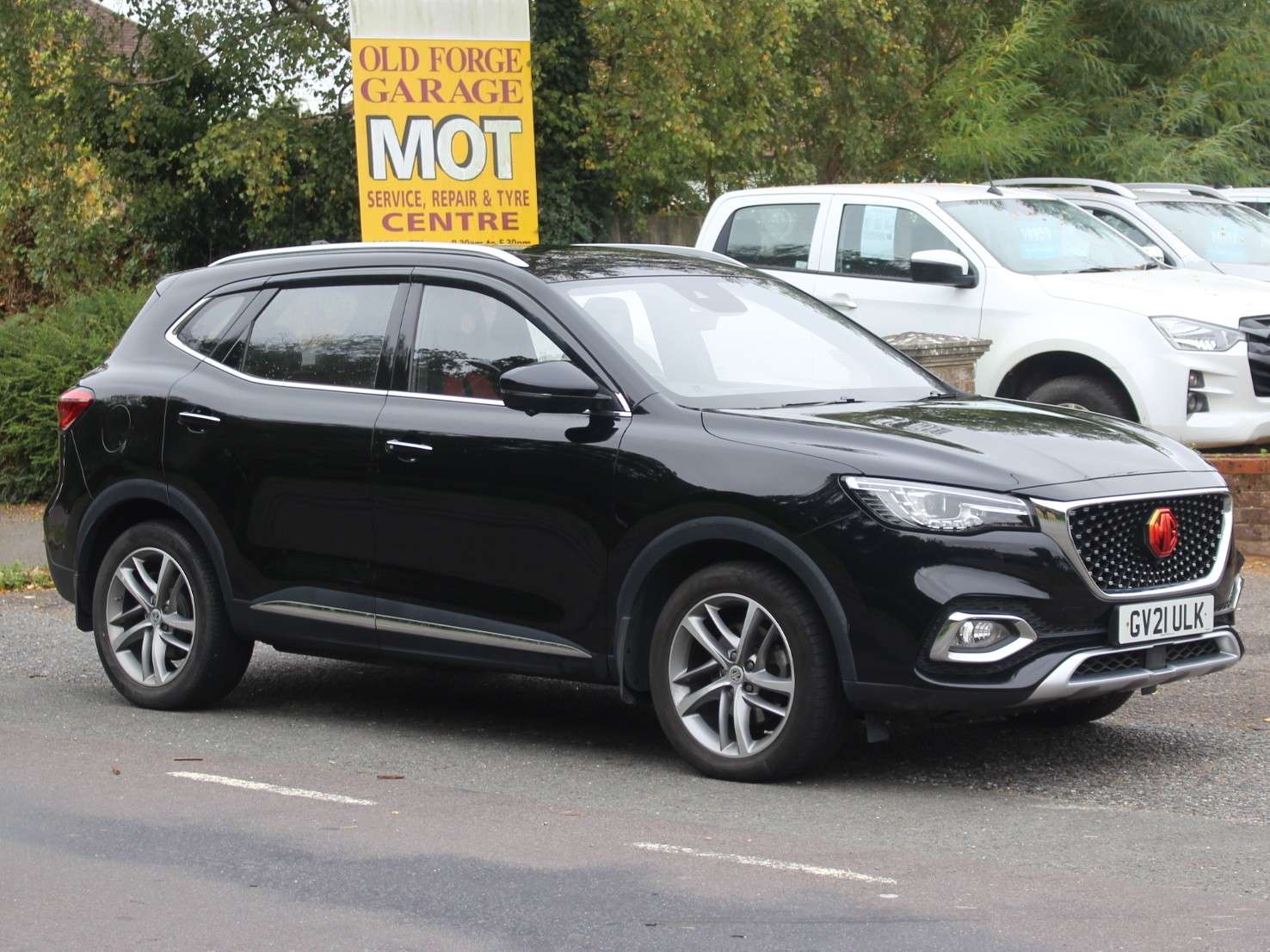 A 2021 MG HS 1.5 T-GDI 16.6kWh Exclusive SUV 5dr Petrol Plug-in Hybrid Auto Euro 6 (s/s) (258 ps) A 2021 MG HS 1.5 T-GDI 16.6kWh Exclusive SUV 5dr Petrol Plug-in Hybrid Auto Euro 6 (s/s) (258 ps)