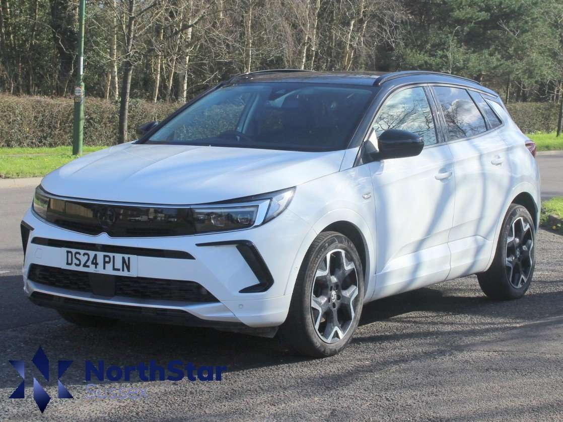 A 2024 VAUXHALL GRANDLAND 1.2 Turbo Ultimate SUV 5dr Petrol Manual Euro 6 (s/s) (130 ps) A 2024 VAUXHALL GRANDLAND 1.2 Turbo Ultimate SUV 5dr Petrol Manual Euro 6 (s/s) (130 ps)