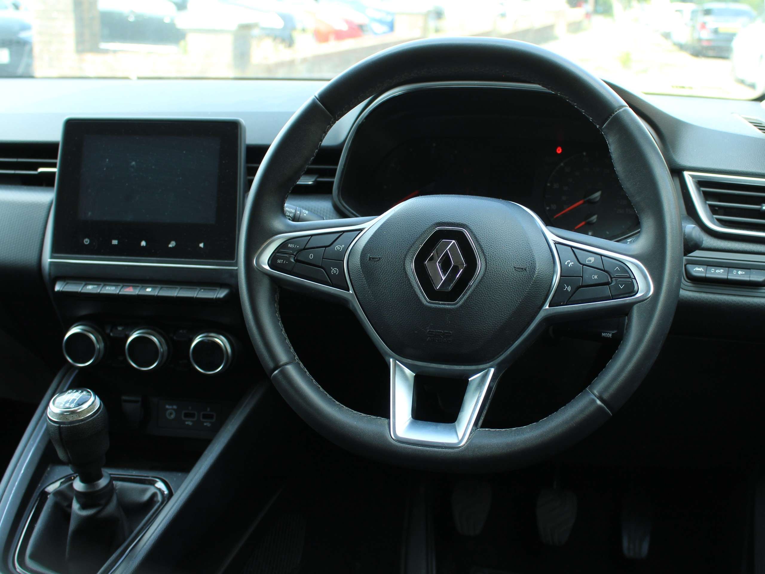 2022 RENAULT CLIO 2022 RENAULT CLIO