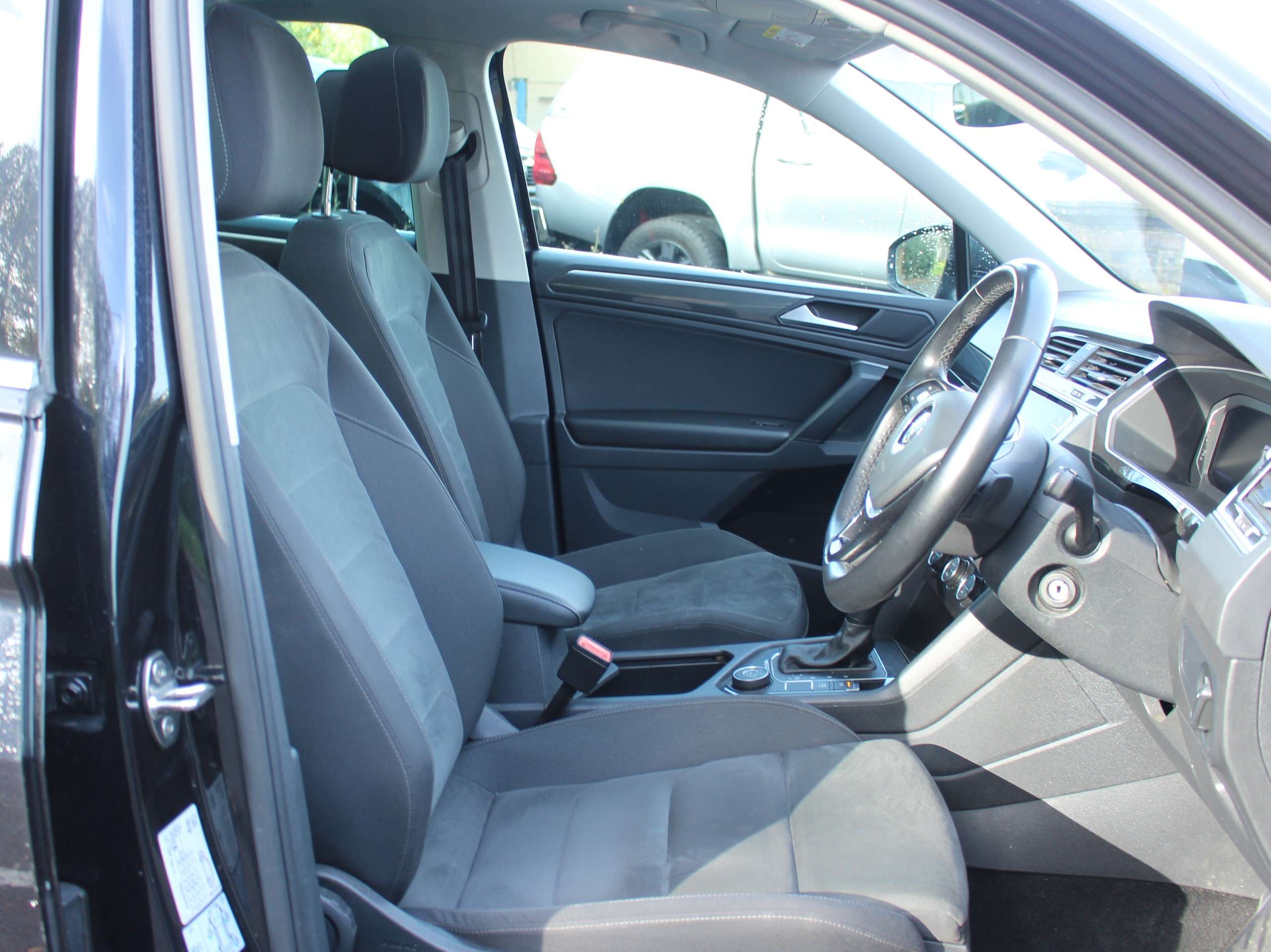 2019 VOLKSWAGEN TIGUAN 2019 VOLKSWAGEN TIGUAN