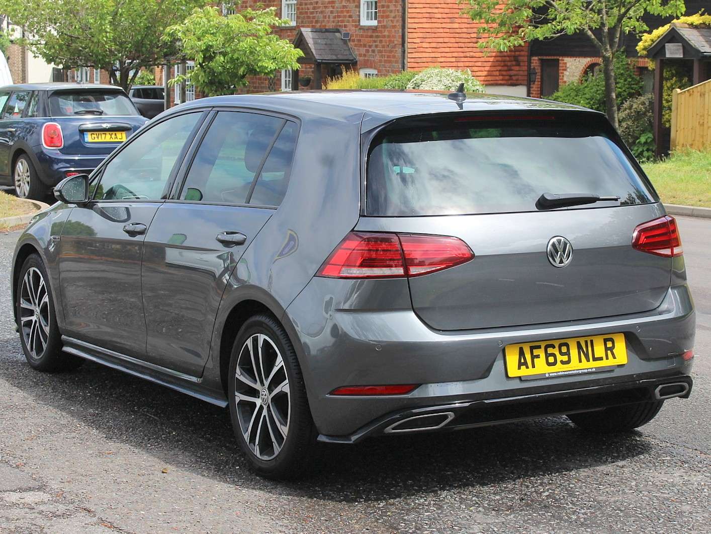 A 2019 VOLKSWAGEN GOLF 1.5 TSI EVO GPF R-Line Hatchback 5dr Petrol DSG Euro 6 (s/s) (150 ps) A 2019 VOLKSWAGEN GOLF 1.5 TSI EVO GPF R-Line Hatchback 5dr Petrol DSG Euro 6 (s/s) (150 ps)