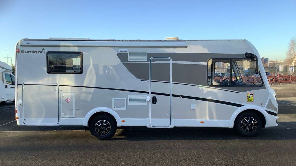 A 2019 SUNLIGHT ACTIVE i68 *Self Levelling* A 2019 SUNLIGHT ACTIVE i68 *Self Levelling*