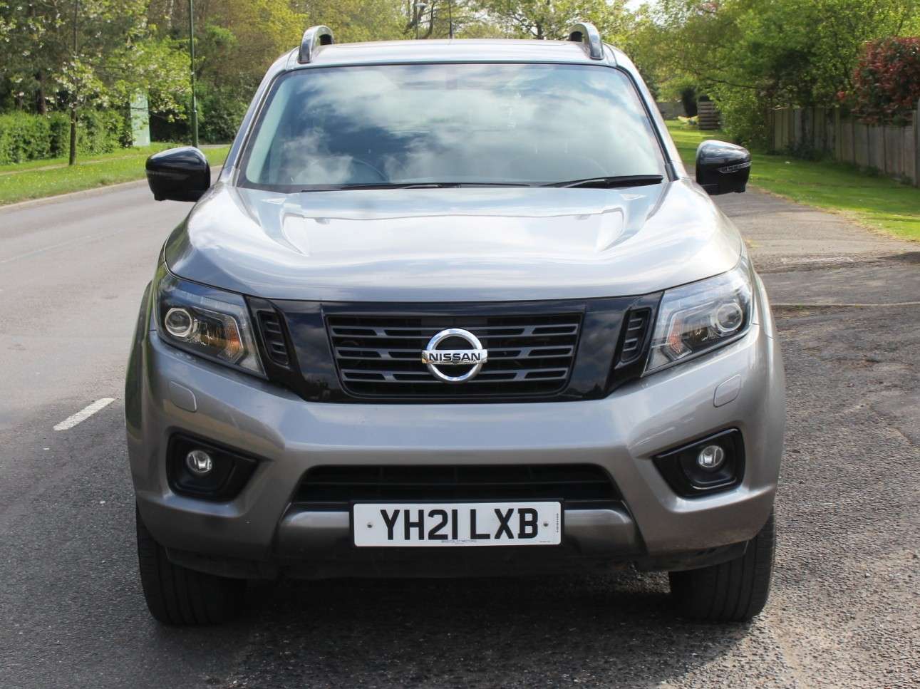 A 2021 NISSAN NAVARA 2.3 dCi N-Guard Pickup Double Cab 4dr Diesel Auto 4WD Euro 6 (190 ps) A 2021 NISSAN NAVARA 2.3 dCi N-Guard Pickup Double Cab 4dr Diesel Auto 4WD Euro 6 (190 ps)
