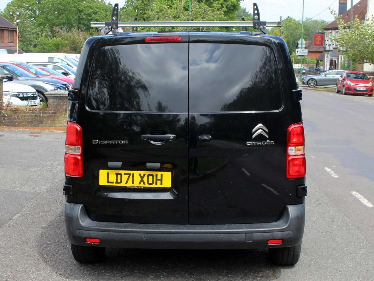 A 2022 CITROEN DISPATCH 1.5 BlueHDi 1000 Enterprise Pro M Panel Van 6dr Diesel Manual FWD 2 Euro 6 (s/s) (100 ps) A 2022 CITROEN DISPATCH 1.5 BlueHDi 1000 Enterprise Pro M Panel Van 6dr Diesel Manual FWD 2 Euro 6 (s/s) (100 ps)