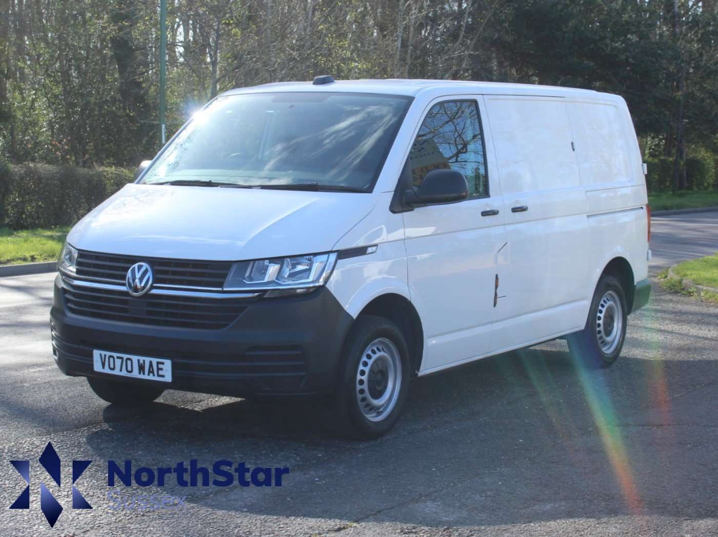 A 2020 VOLKSWAGEN TRANSPORTER 2.0 TDI T28 Startline Panel Van 5dr Diesel Manual FWD SWB Euro 6 (s/s) (110 ps) A 2020 VOLKSWAGEN TRANSPORTER 2.0 TDI T28 Startline Panel Van 5dr Diesel Manual FWD SWB Euro 6 (s/s) (110 ps)