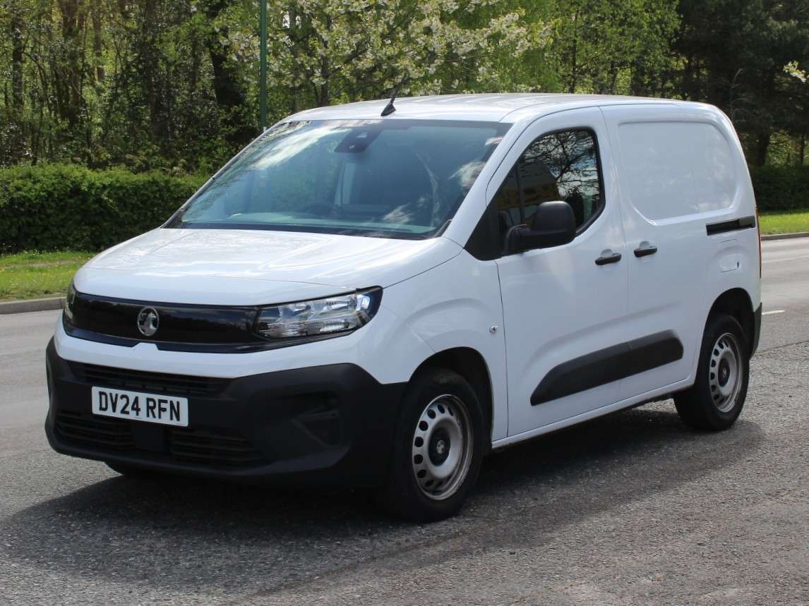 A 2024 VAUXHALL COMBO 1.5 Turbo D 2300 Prime Panel Van 5dr Diesel Manual SWB Euro 6 (s/s) (100 ps) A 2024 VAUXHALL COMBO 1.5 Turbo D 2300 Prime Panel Van 5dr Diesel Manual SWB Euro 6 (s/s) (100 ps)