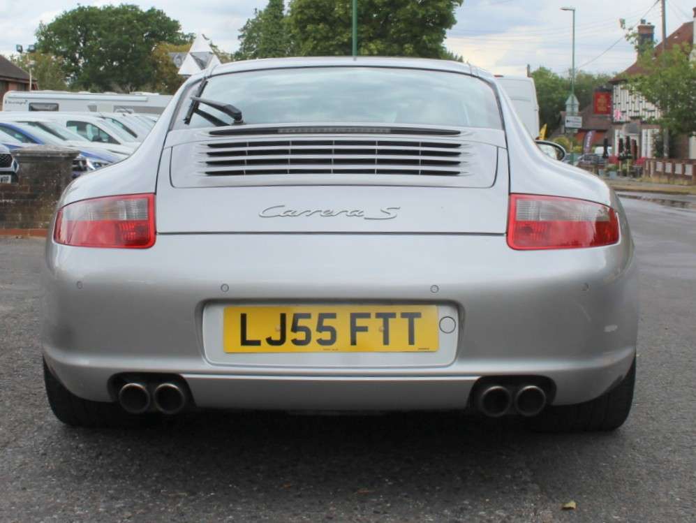 2005 PORSCHE 911 2005 PORSCHE 911