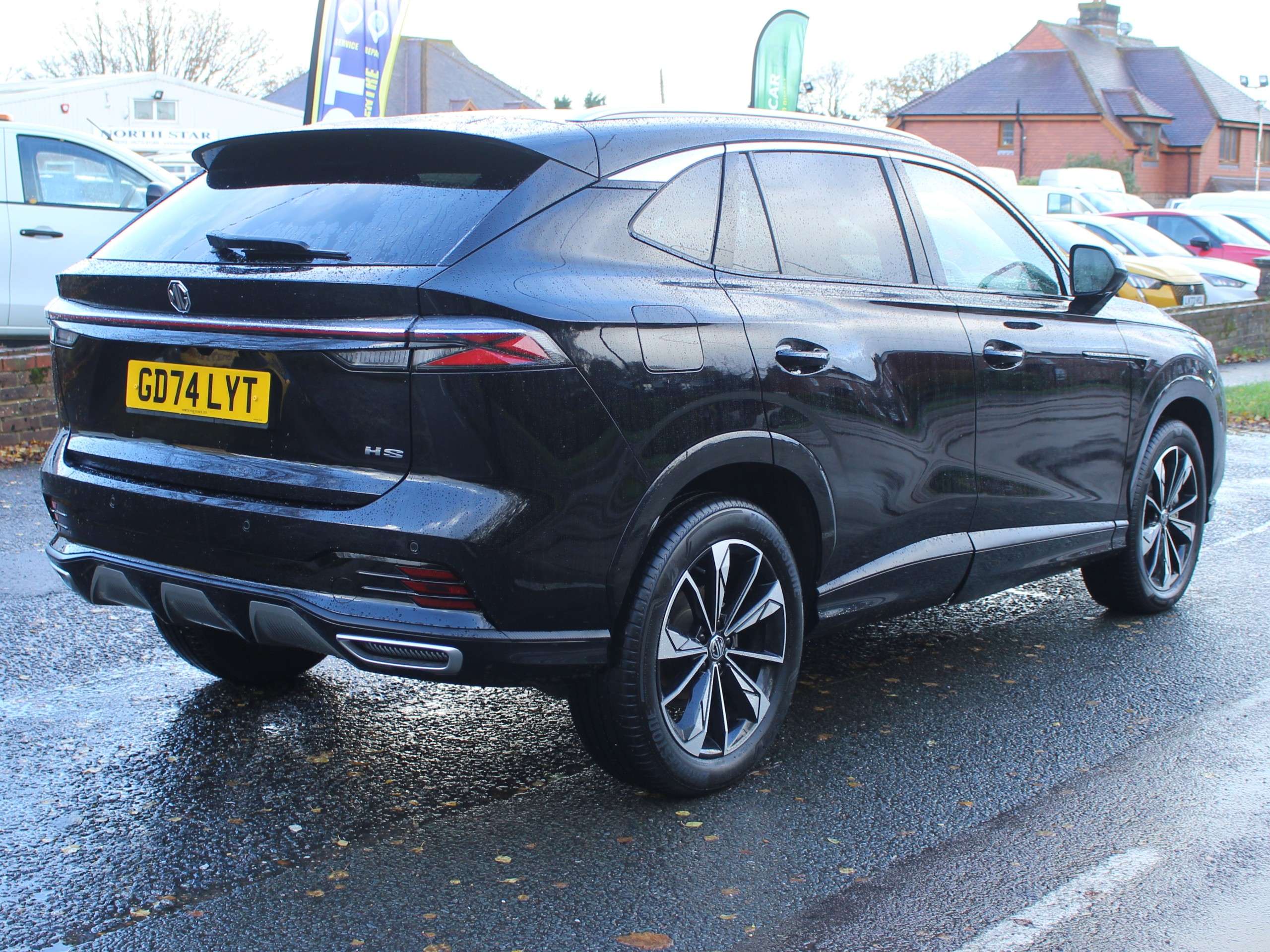 2025 MG HS 2025 MG HS