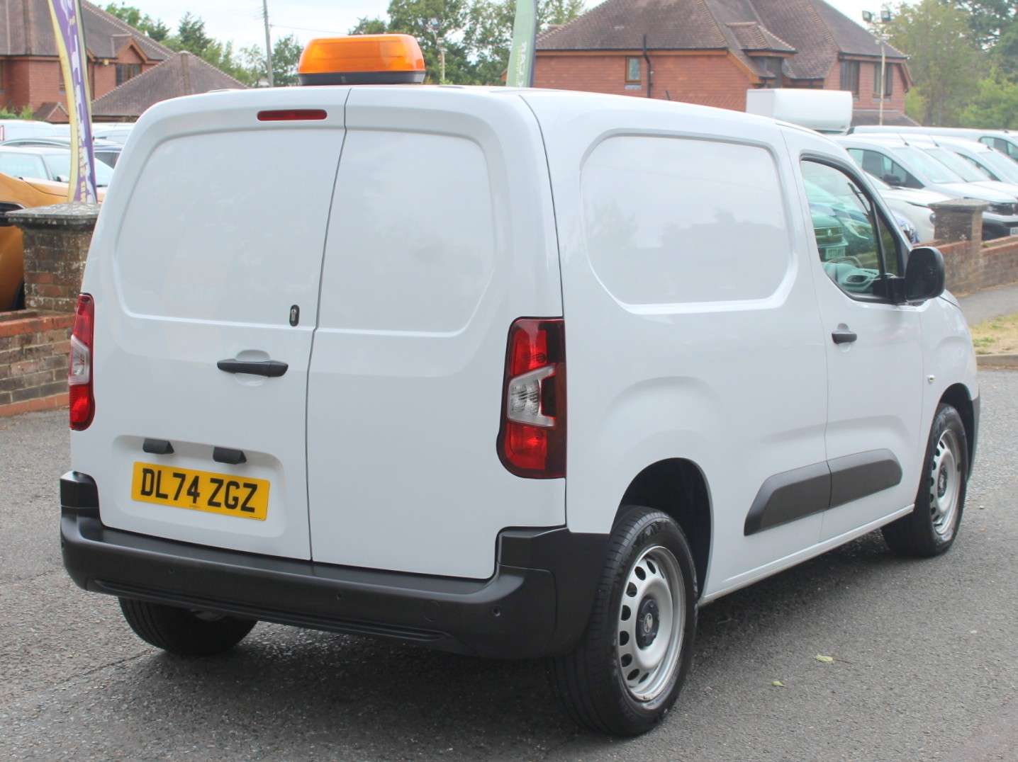 A 2024 VAUXHALL COMBO 1.5 Turbo D 2300 Prime Panel Van 5dr Diesel Manual SWB Euro 6 (s/s) (100 ps) A 2024 VAUXHALL COMBO 1.5 Turbo D 2300 Prime Panel Van 5dr Diesel Manual SWB Euro 6 (s/s) (100 ps)
