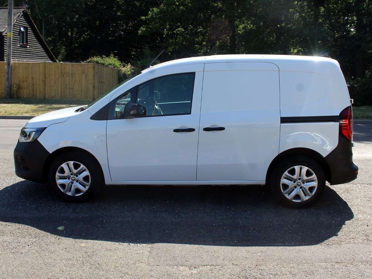 A 2024 RENAULT KANGOO 1.5 dCi Blue ENERGY ML19 Advance Panel Van 6dr Diesel Manual MWB Euro 6 (s/s) (95 ps) A 2024 RENAULT KANGOO 1.5 dCi Blue ENERGY ML19 Advance Panel Van 6dr Diesel Manual MWB Euro 6 (s/s) (95 ps)
