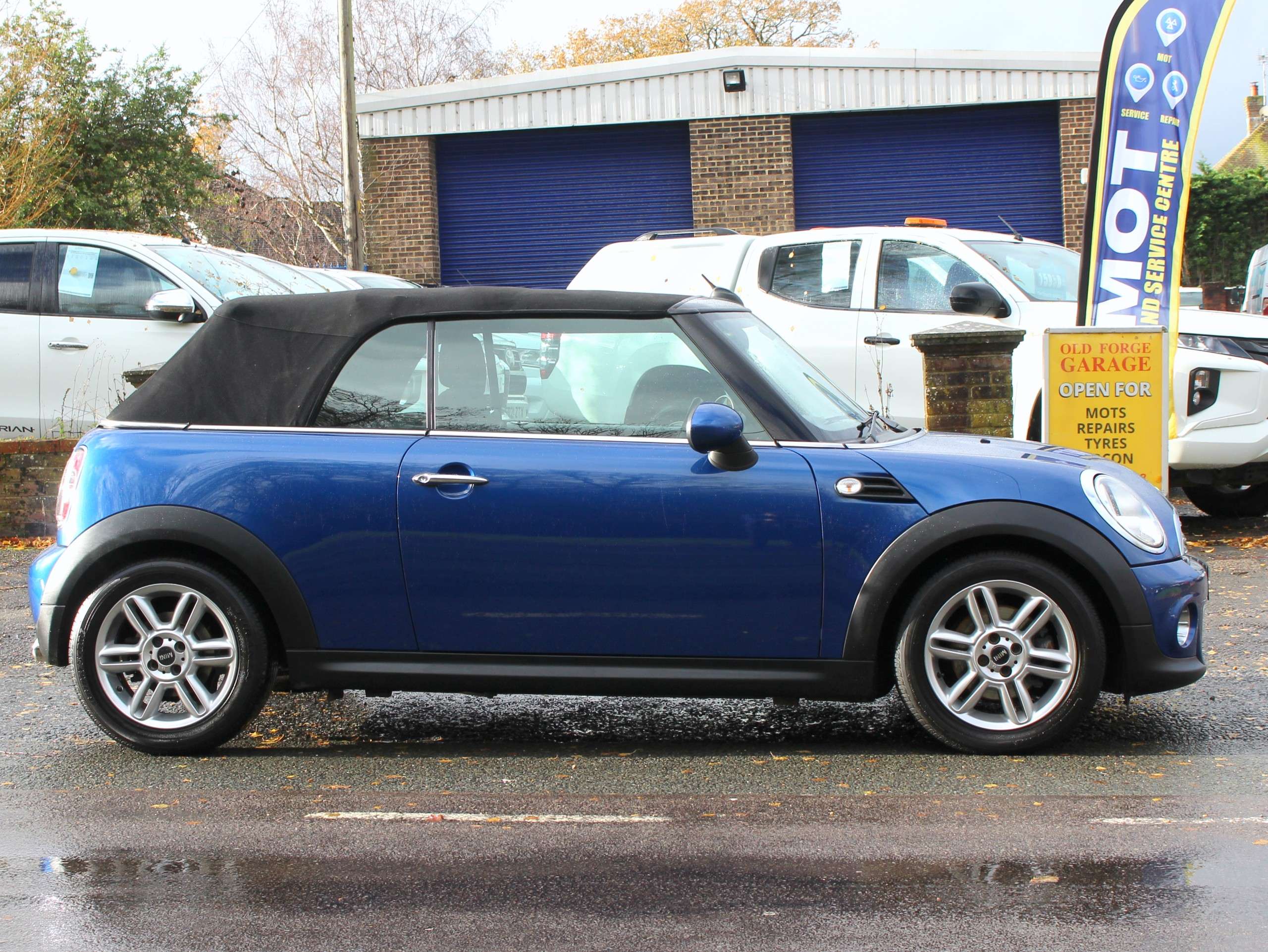 2013 MINI CONVERTIBLE 2013 MINI CONVERTIBLE