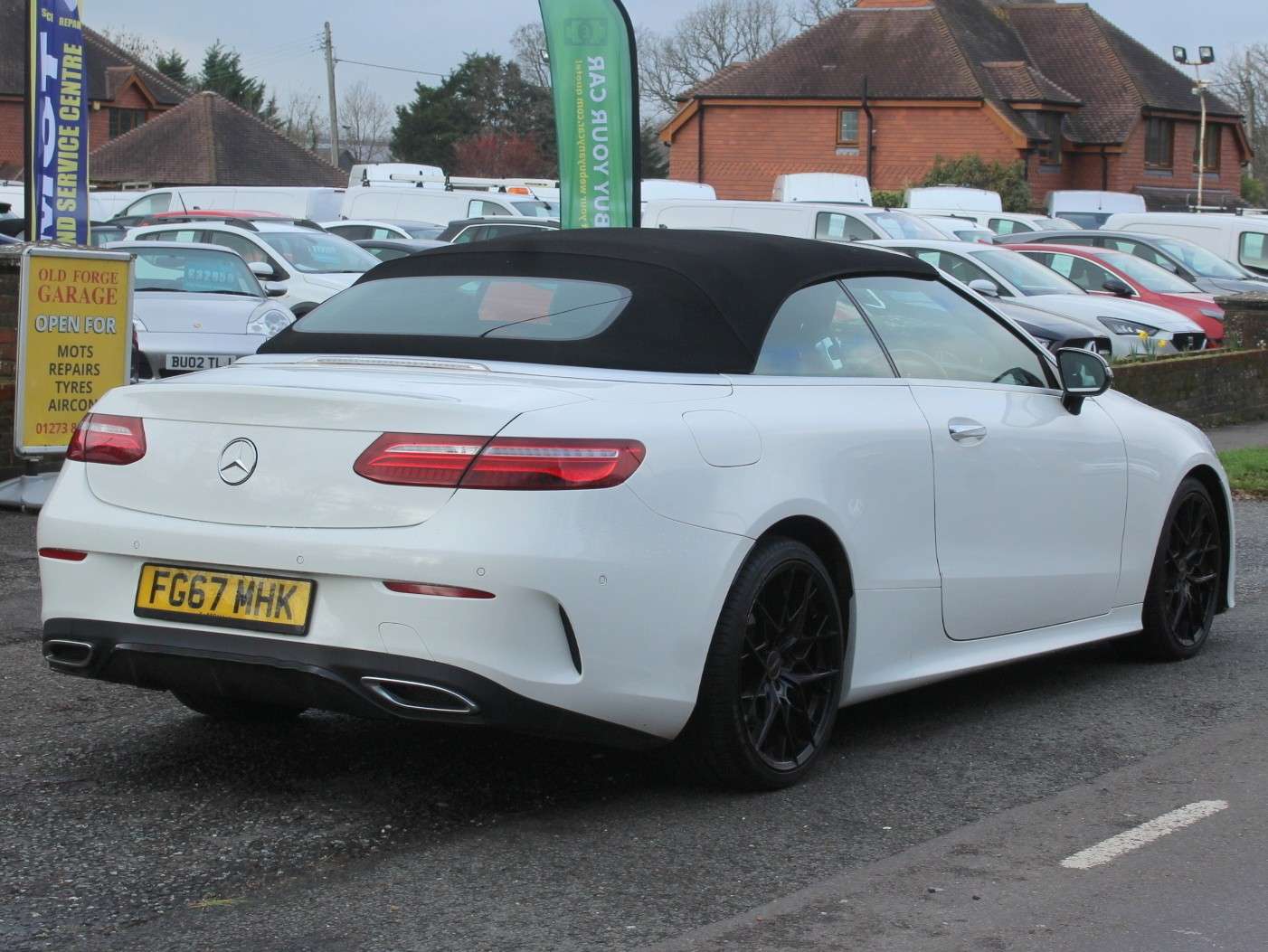 A 2017 MERCEDES-BENZ E CLASS 2.0 E220d AMG Line (Premium) Cabriolet 2dr Diesel G-Tronic+ Euro 6 (s/s) (194 ps) A 2017 MERCEDES-BENZ E CLASS 2.0 E220d AMG Line (Premium) Cabriolet 2dr Diesel G-Tronic+ Euro 6 (s/s) (194 ps)