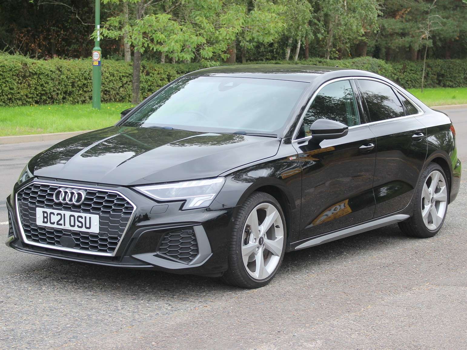 A 2021 AUDI A3 1.0 TFSI 30 S line Saloon 4dr Petrol S Tronic Euro 6 (s/s) (110 ps) A 2021 AUDI A3 1.0 TFSI 30 S line Saloon 4dr Petrol S Tronic Euro 6 (s/s) (110 ps)