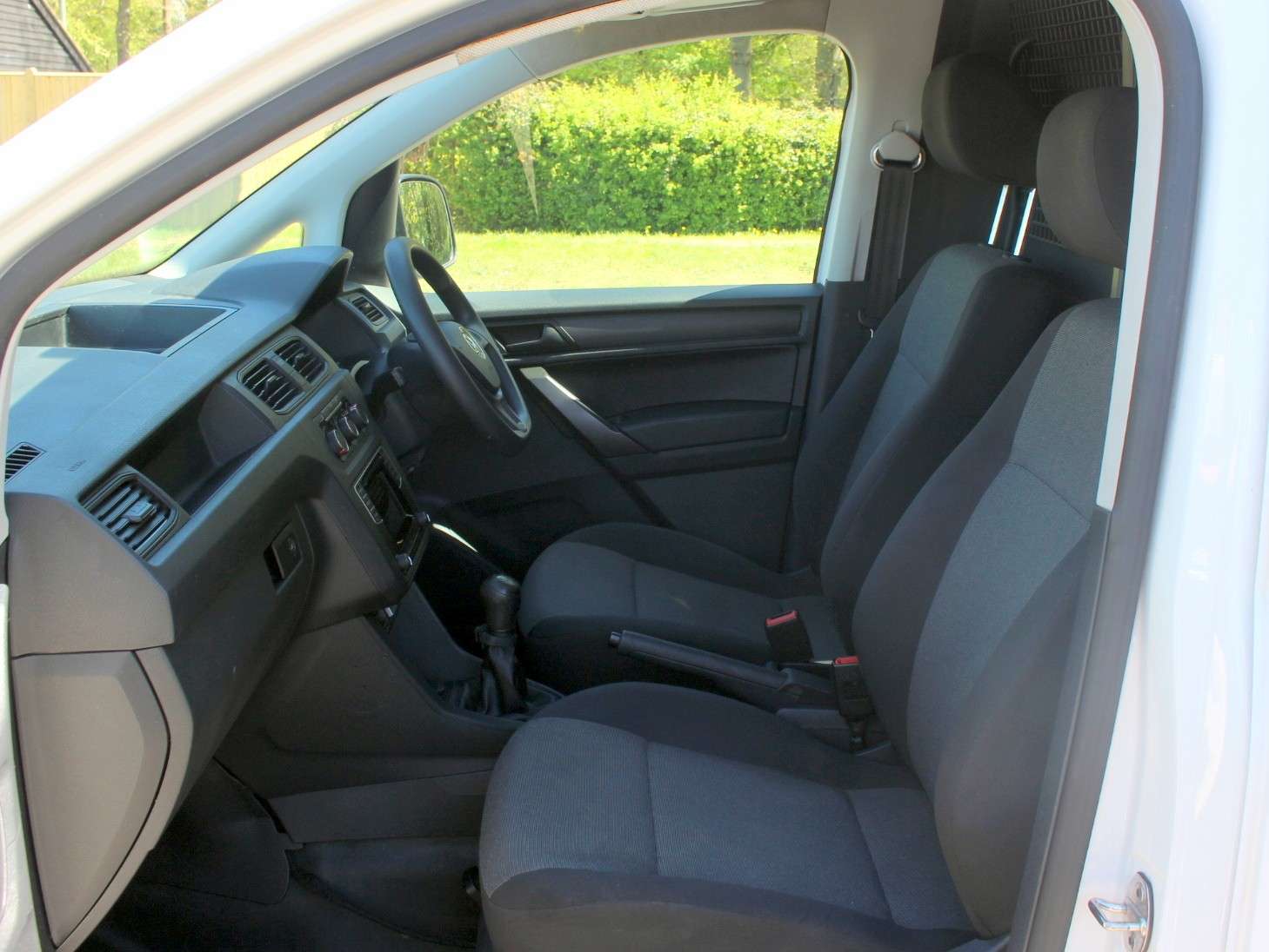 A 2017 VOLKSWAGEN CADDY MAXI 2.0 TDI C20 BlueMotion Tech Startline Panel Van 6dr Diesel Manual LWB Euro 6 (s/s) (102 ps) A 2017 VOLKSWAGEN CADDY MAXI 2.0 TDI C20 BlueMotion Tech Startline Panel Van 6dr Diesel Manual LWB Euro 6 (s/s) (102 ps)