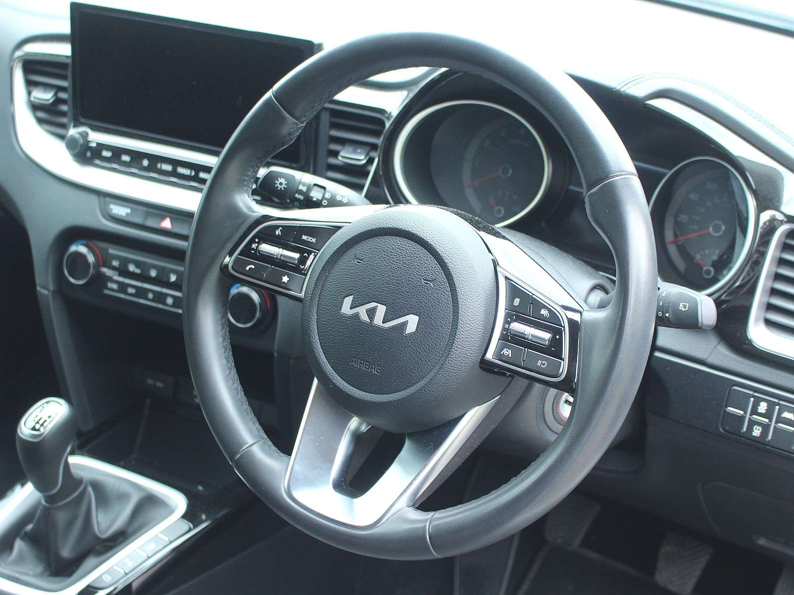 2022 KIA CEED 2022 KIA CEED