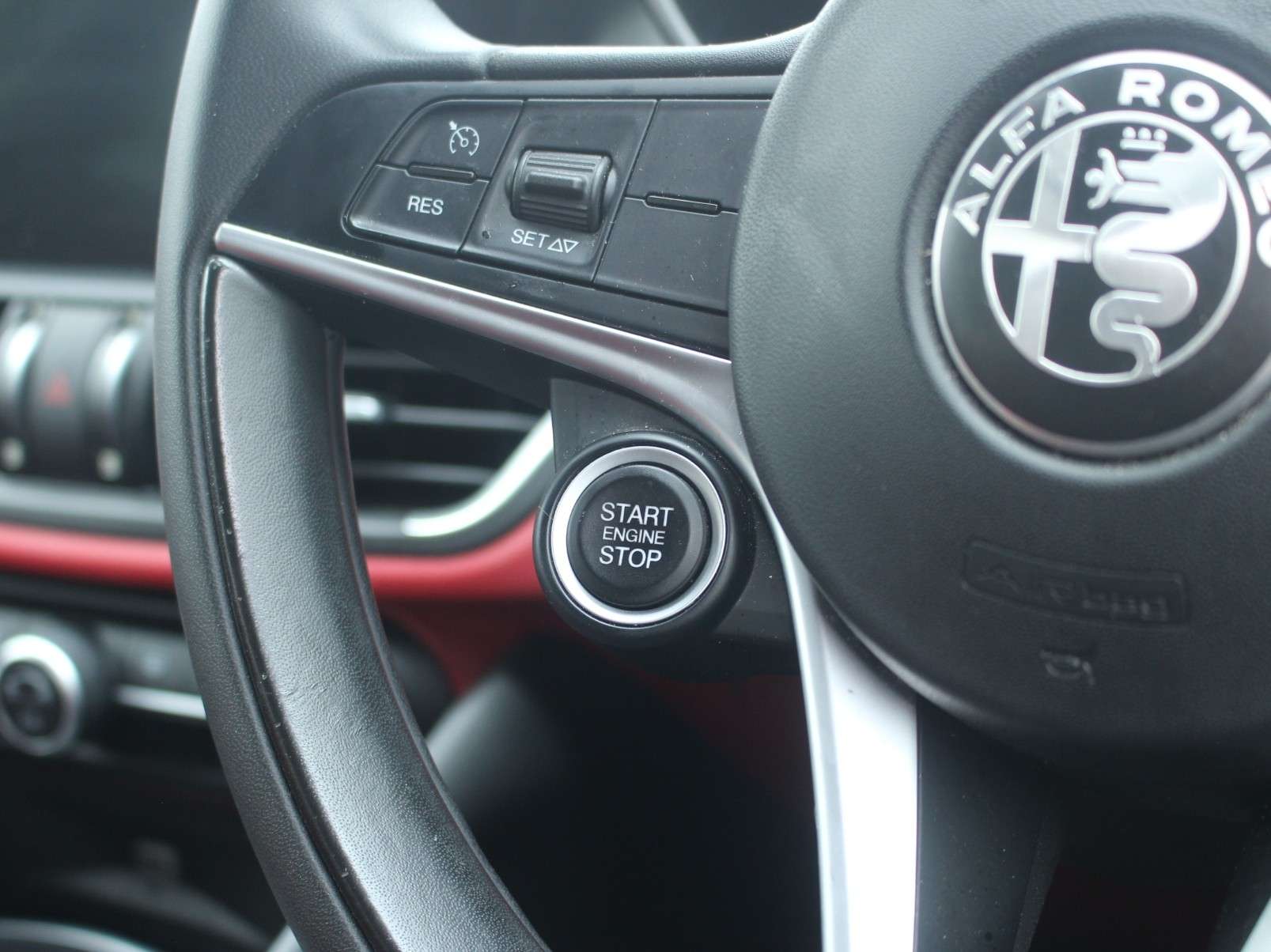 2019 ALFA ROMEO GIULIA 2019 ALFA ROMEO GIULIA