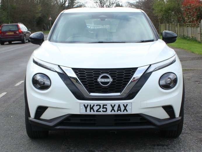 A 2025 NISSAN JUKE 1.0 DIG-T Acenta Premium SUV 5dr Petrol Manual Euro 6 (s/s) (114 ps) A 2025 NISSAN JUKE 1.0 DIG-T Acenta Premium SUV 5dr Petrol Manual Euro 6 (s/s) (114 ps)