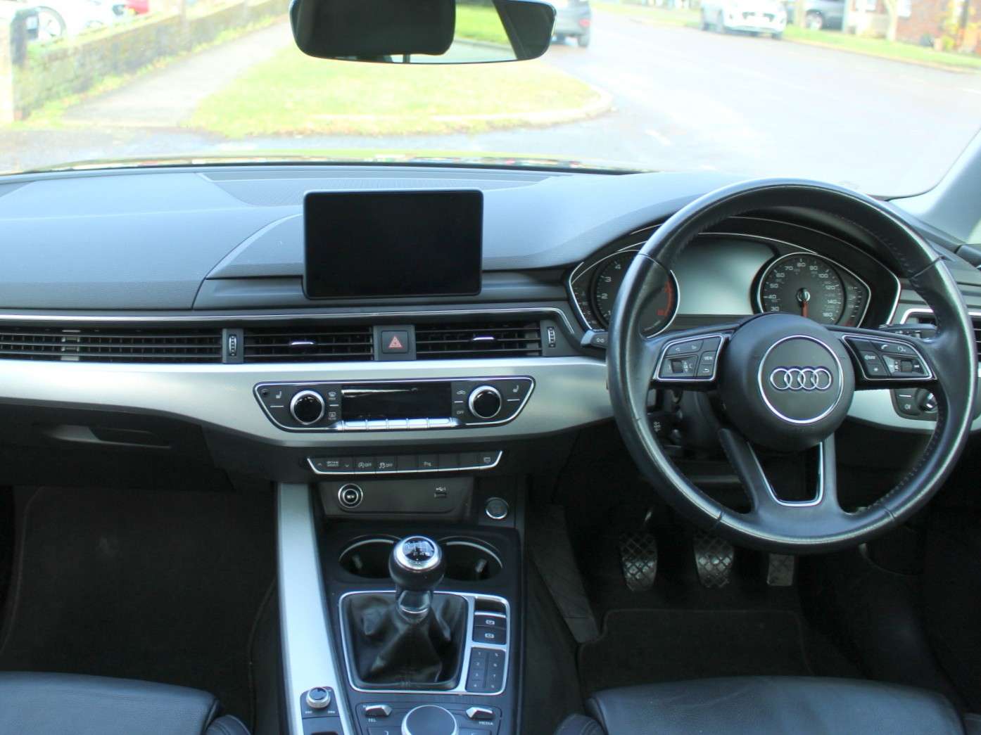 A 2018 AUDI A4 1.4 TFSI Sport Saloon 4dr Petrol Manual Euro 6 (s/s) (150 ps) A 2018 AUDI A4 1.4 TFSI Sport Saloon 4dr Petrol Manual Euro 6 (s/s) (150 ps)