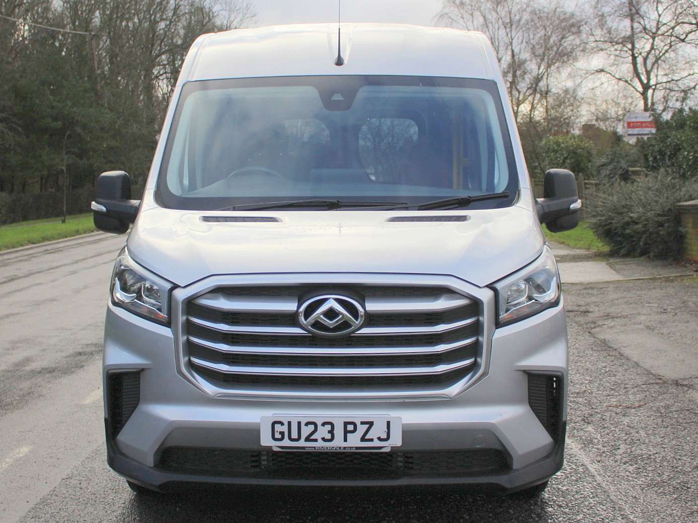 A 2023 MAXUS DELIVER 9 2.0 D20 9 Seat Minibus 5dr Diesel Manual FWD L3 H2 Euro 6 (s/s) (163 ps) A 2023 MAXUS DELIVER 9 2.0 D20 9 Seat Minibus 5dr Diesel Manual FWD L3 H2 Euro 6 (s/s) (163 ps)