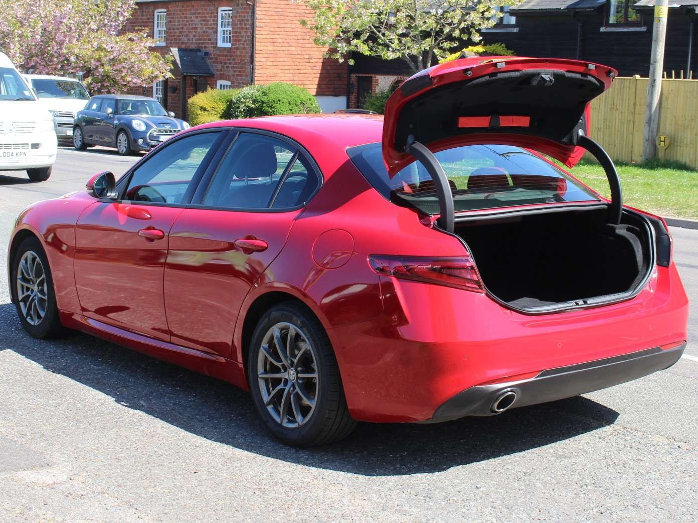 A 2019 ALFA ROMEO GIULIA 2.2 TD Super Saloon 4dr Diesel Auto Euro 6 (s/s) (160 ps) A 2019 ALFA ROMEO GIULIA 2.2 TD Super Saloon 4dr Diesel Auto Euro 6 (s/s) (160 ps)