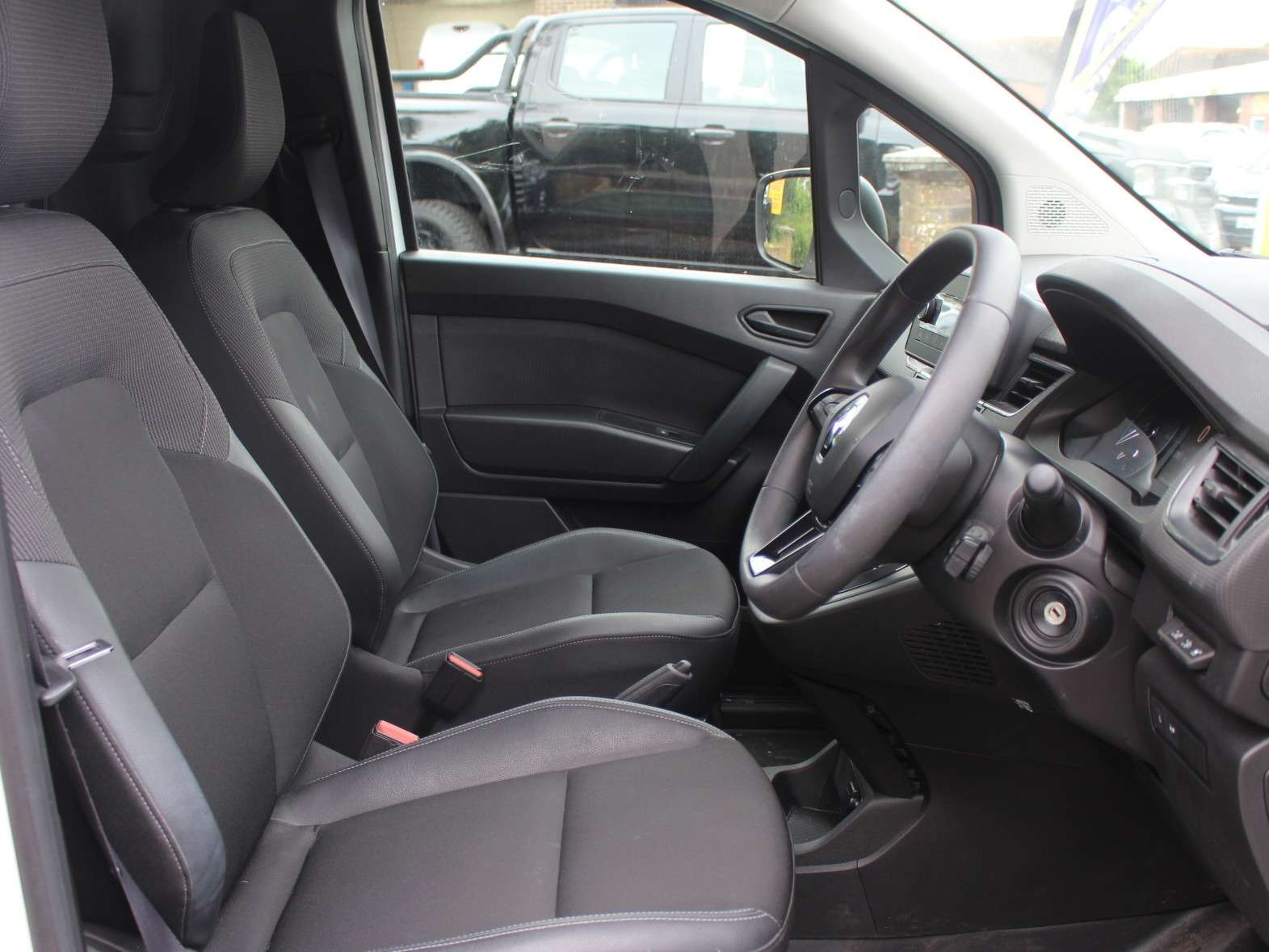 2024 RENAULT KANGOO 2024 RENAULT KANGOO