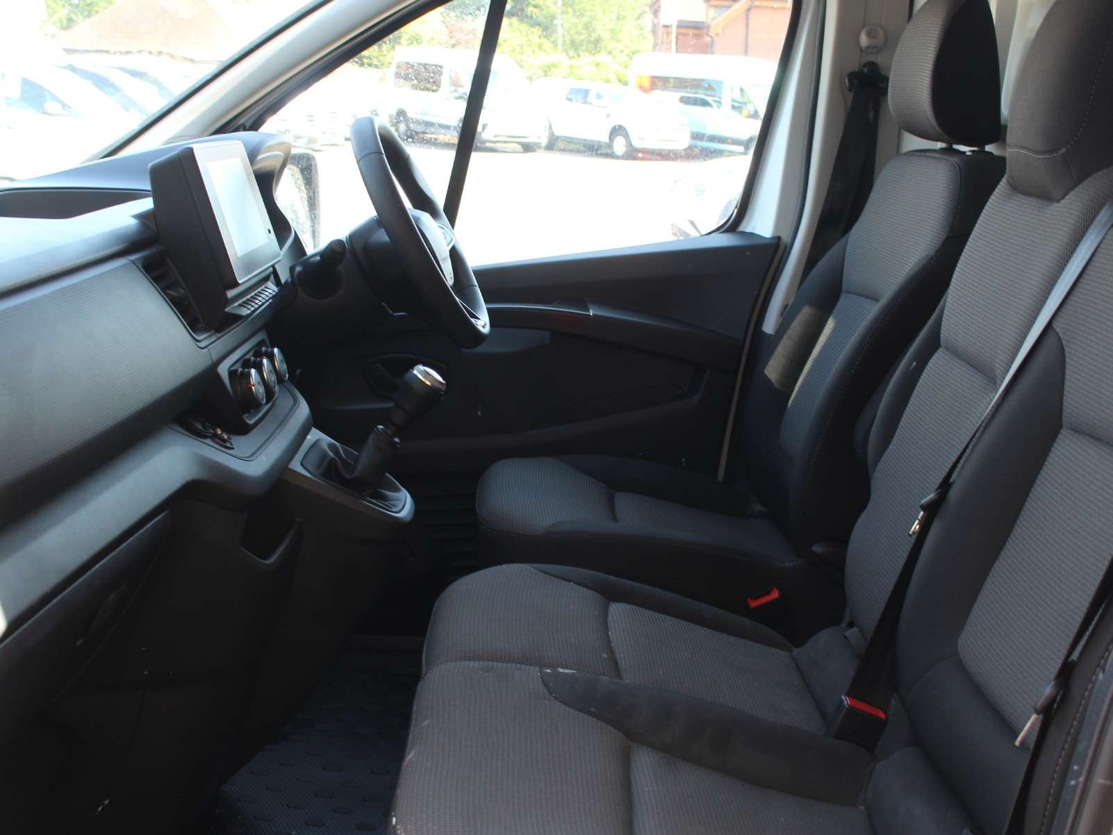 2024 RENAULT TRAFIC 2024 RENAULT TRAFIC