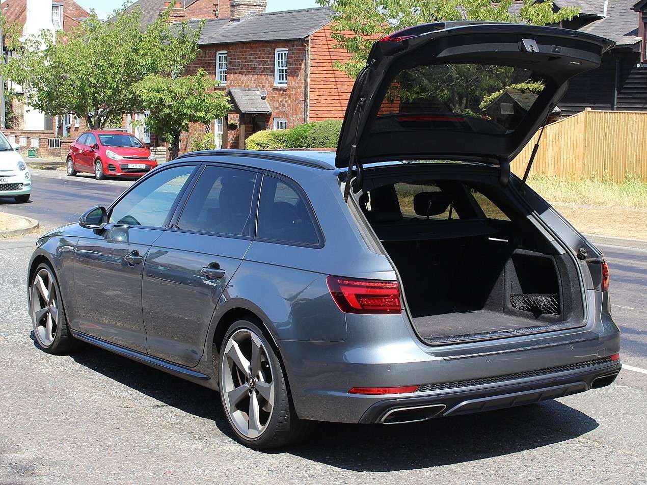 2019 AUDI A4 AVANT 2019 AUDI A4 AVANT