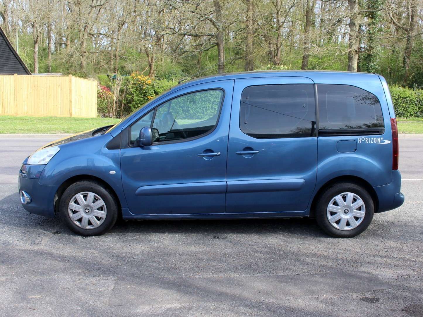 A 2015 PEUGEOT PARTNER TEPEE 1.6 HDi Tepee S WAV 5dr Diesel Manual (135 g/km, 92 bhp) A 2015 PEUGEOT PARTNER TEPEE 1.6 HDi Tepee S WAV 5dr Diesel Manual (135 g/km, 92 bhp)