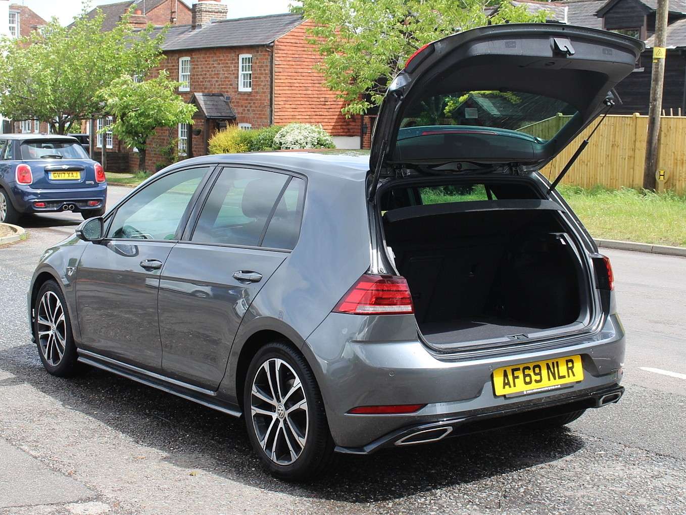 2019 VOLKSWAGEN GOLF 2019 VOLKSWAGEN GOLF