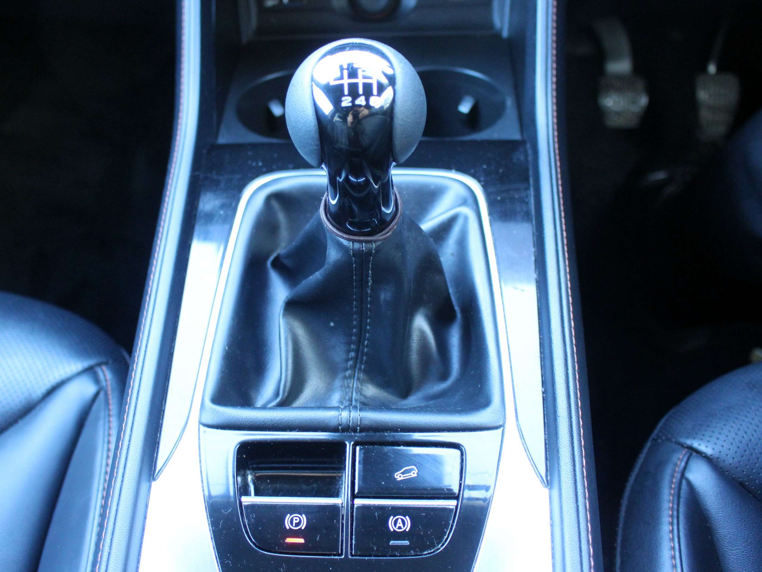 2025 MG HS 2025 MG HS