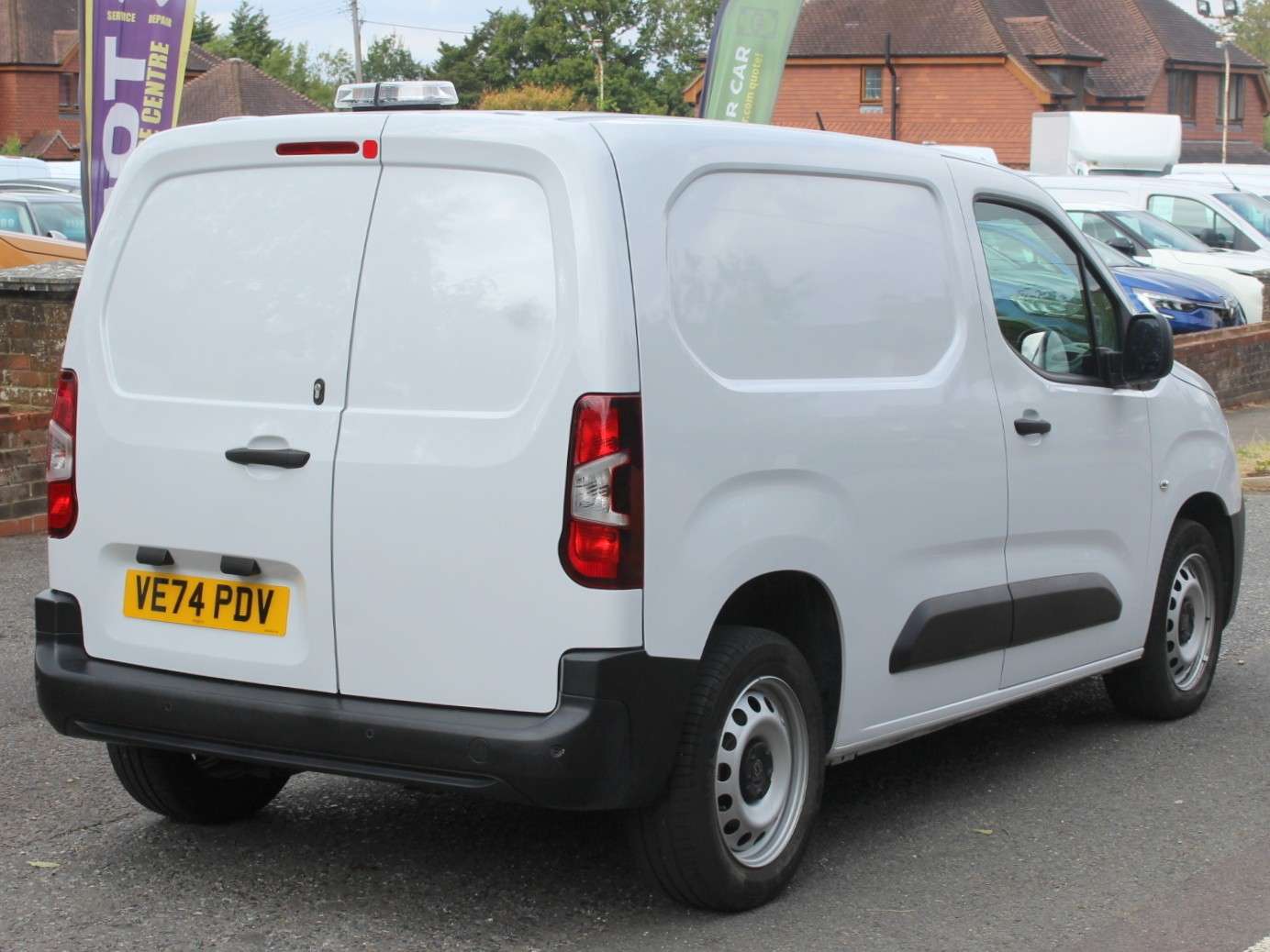 A 2024 PEUGEOT PARTNER 1.5 BlueHDi 1000 Professional Standard Panel Van 5dr Diesel Manual SWB Euro 6 (s/s) (100 ps) A 2024 PEUGEOT PARTNER 1.5 BlueHDi 1000 Professional Standard Panel Van 5dr Diesel Manual SWB Euro 6 (s/s) (100 ps)