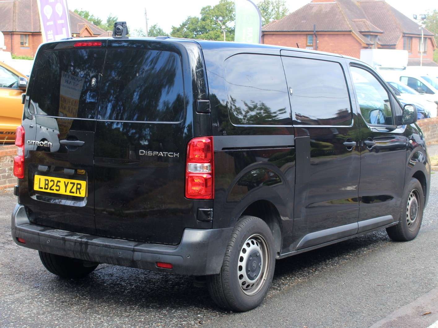 A 2025 CITROEN DISPATCH 1.5 BlueHDi Enterprise M Panel Van 6dr Diesel Manual MWB Euro 6 (s/s) (120 ps) A 2025 CITROEN DISPATCH 1.5 BlueHDi Enterprise M Panel Van 6dr Diesel Manual MWB Euro 6 (s/s) (120 ps)