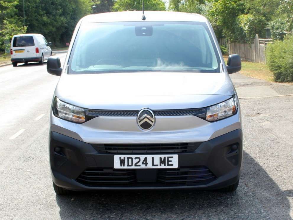 A 2024 CITROEN BERLINGO 1.5 BlueHDi 1000 Enterprise M Panel Van 5dr Diesel Manual SWB Euro 6 (s/s) (100 ps) A 2024 CITROEN BERLINGO 1.5 BlueHDi 1000 Enterprise M Panel Van 5dr Diesel Manual SWB Euro 6 (s/s) (100 ps)