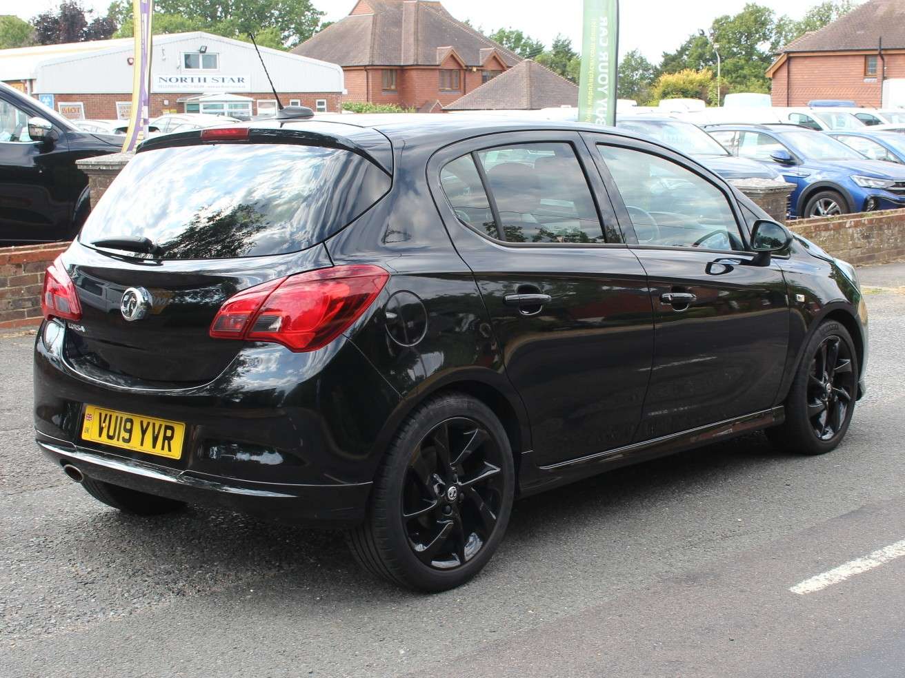 A 2019 VAUXHALL CORSA 1.4i ecoTEC SRi VX Line Nav Black Hatchback 5dr Petrol Manual Euro 6 (90 ps) A 2019 VAUXHALL CORSA 1.4i ecoTEC SRi VX Line Nav Black Hatchback 5dr Petrol Manual Euro 6 (90 ps)