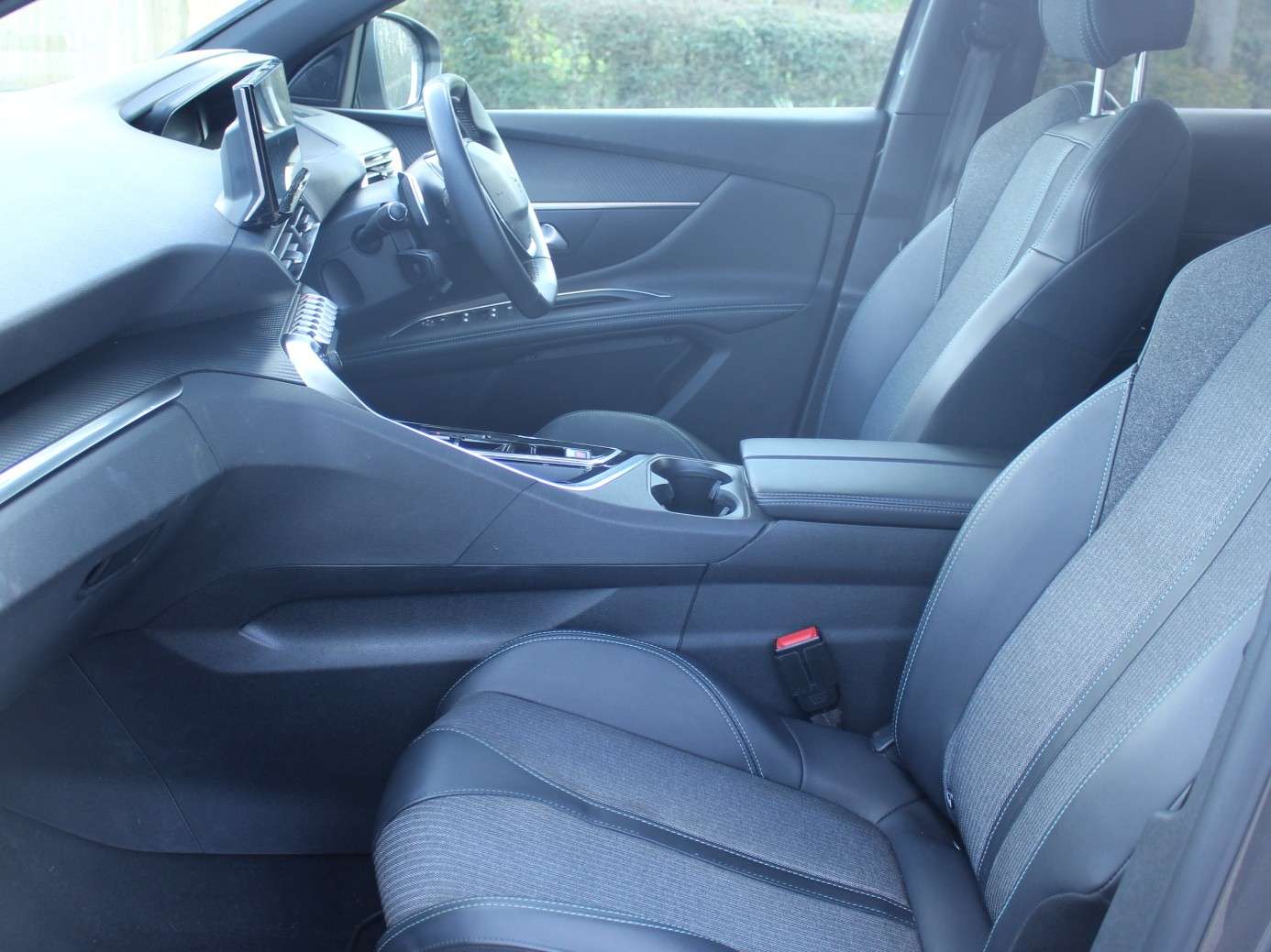 2023 PEUGEOT 3008 2023 PEUGEOT 3008