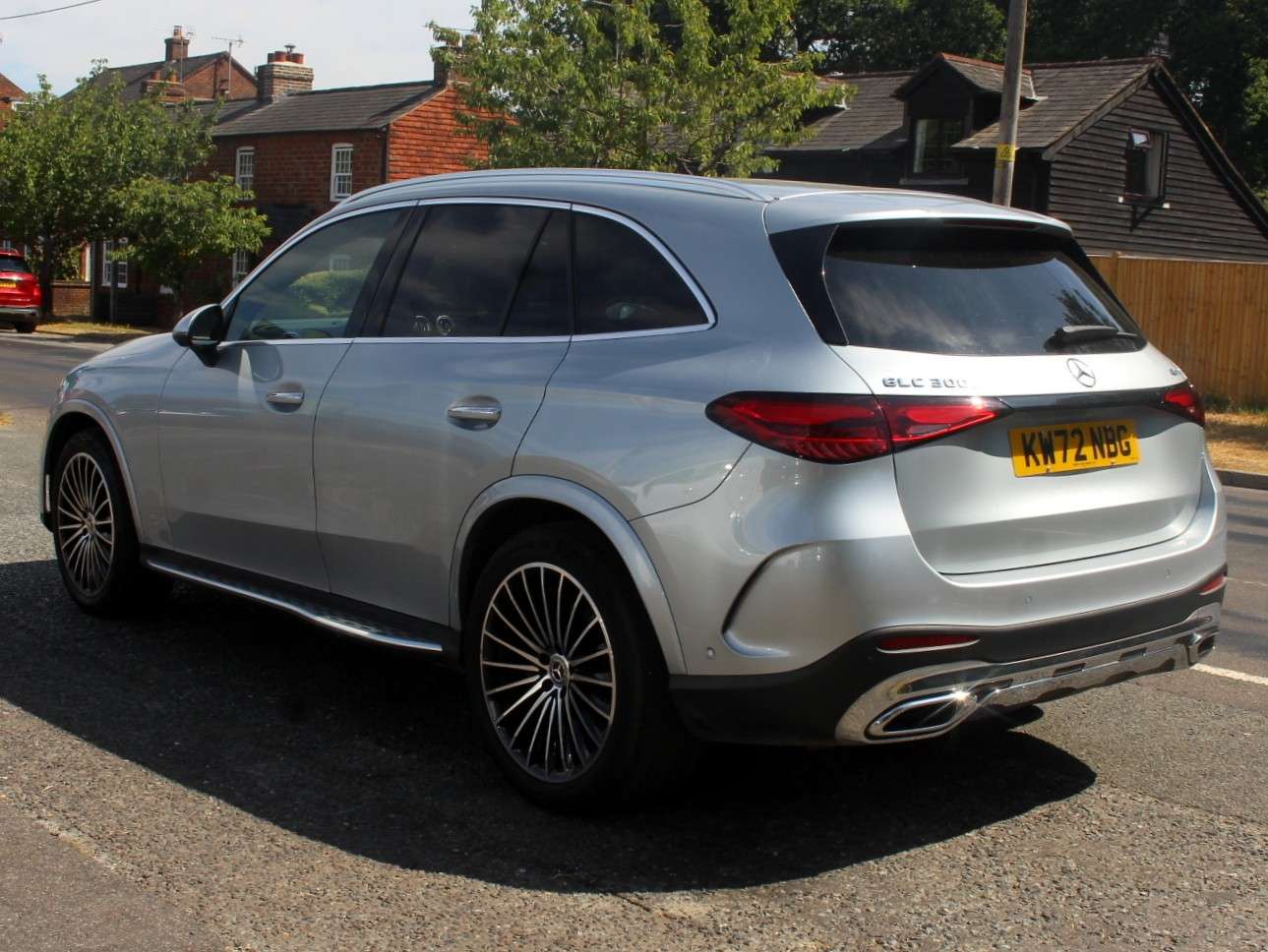 A 2023 MERCEDES-BENZ GLC 2.0 GLC300dh MHEV AMG Line (Premium Plus) SUV 5dr Diesel Hybrid G-Tronic+ 4MATIC Euro 6 (s/s) (291 ps) A 2023 MERCEDES-BENZ GLC 2.0 GLC300dh MHEV AMG Line (Premium Plus) SUV 5dr Diesel Hybrid G-Tronic+ 4MATIC Euro 6 (s/s) (291 ps)