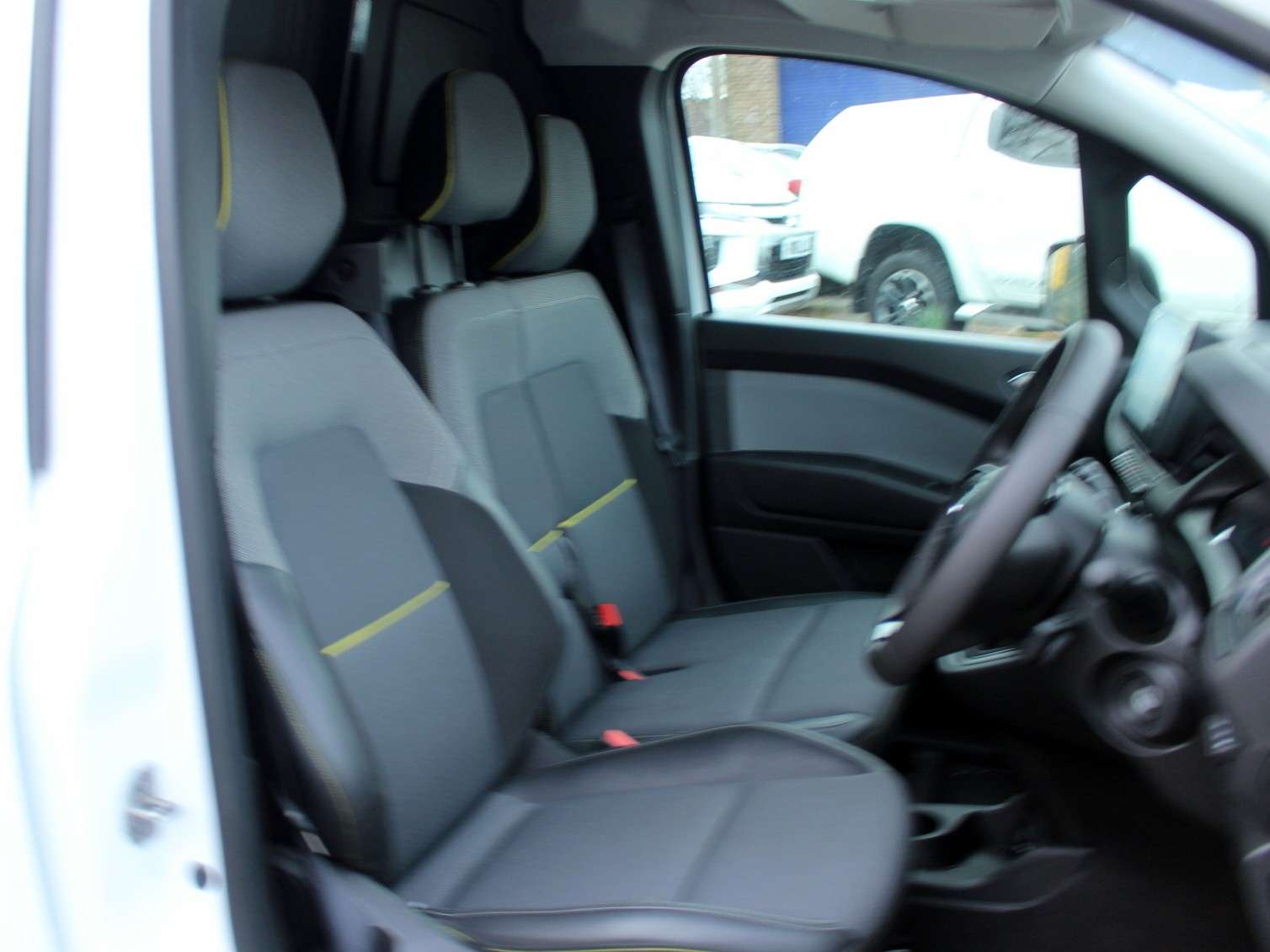 2024 RENAULT KANGOO 2024 RENAULT KANGOO