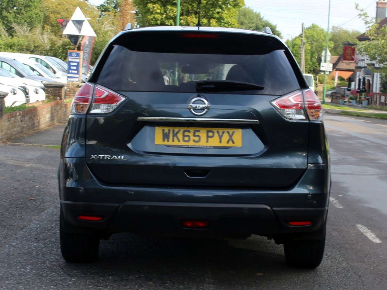 A 2015 NISSAN X-TRAIL 1.6 dCi n-tec SUV 5dr Diesel XTRON Euro 5 (s/s) (130 ps) A 2015 NISSAN X-TRAIL 1.6 dCi n-tec SUV 5dr Diesel XTRON Euro 5 (s/s) (130 ps)