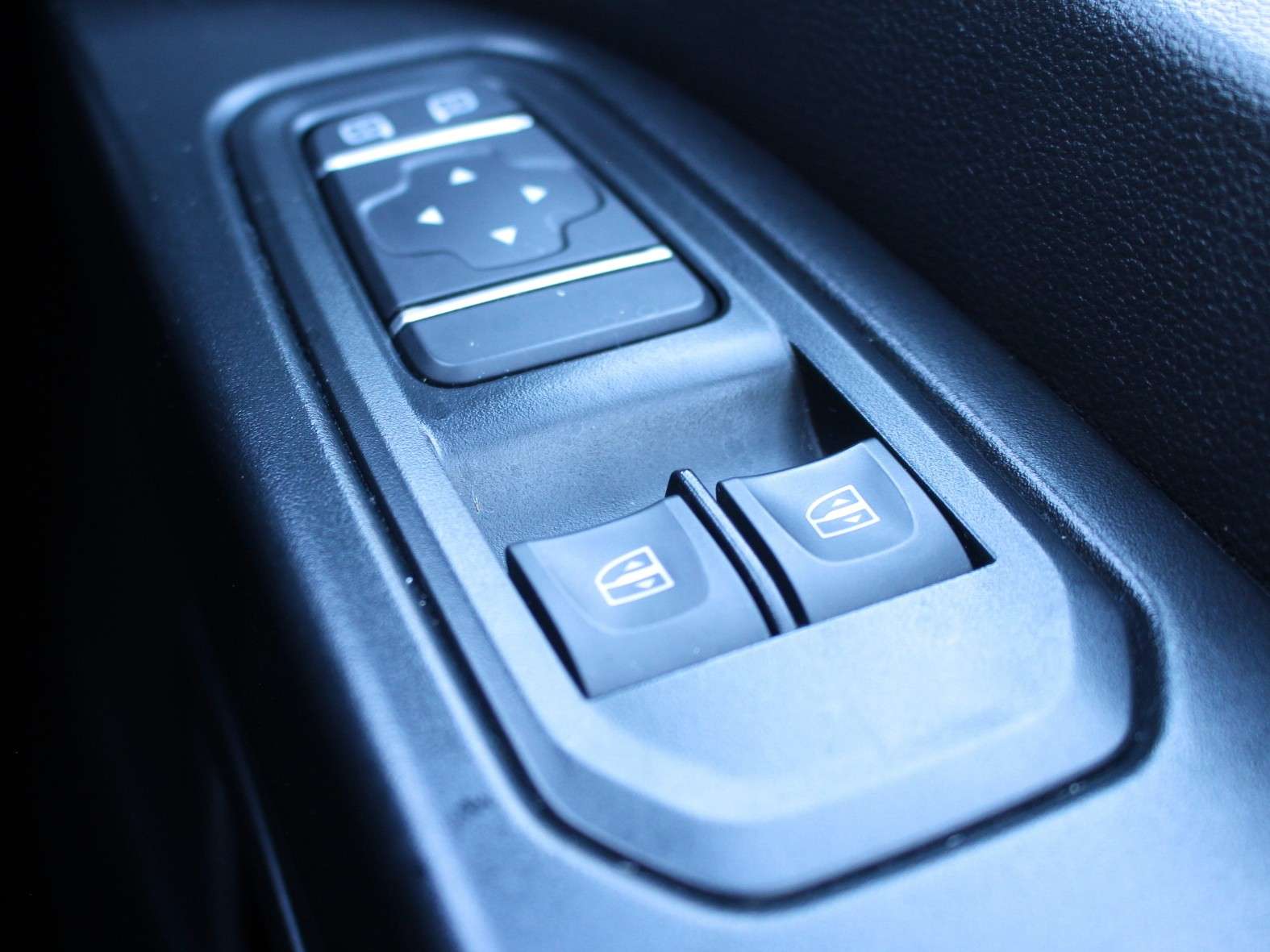 2024 RENAULT TRAFIC 2024 RENAULT TRAFIC