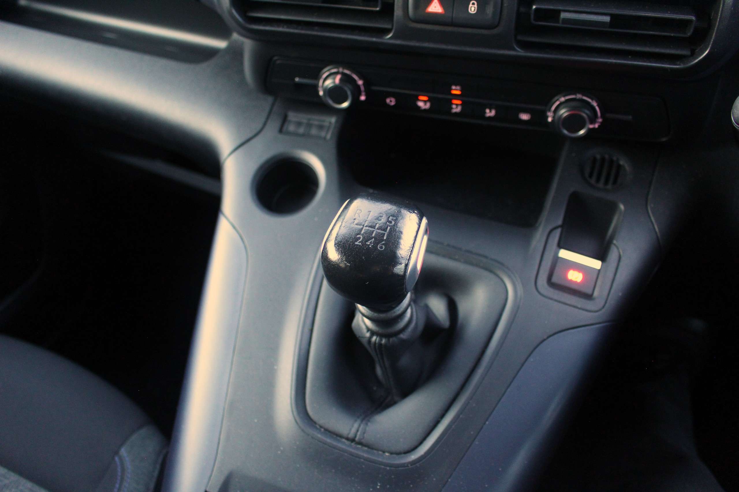 2021 PEUGEOT RIFTER 2021 PEUGEOT RIFTER