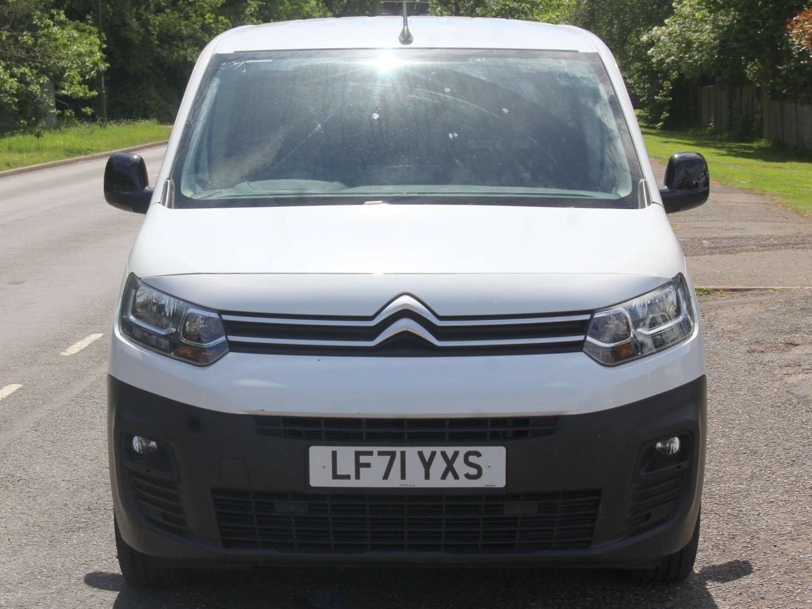 A 2022 CITROEN BERLINGO 1.5 BlueHDi 1000 Enterprise M Pro Panel Van 5dr Diesel Manual SWB Euro 6 (s/s) (100 ps) A 2022 CITROEN BERLINGO 1.5 BlueHDi 1000 Enterprise M Pro Panel Van 5dr Diesel Manual SWB Euro 6 (s/s) (100 ps)