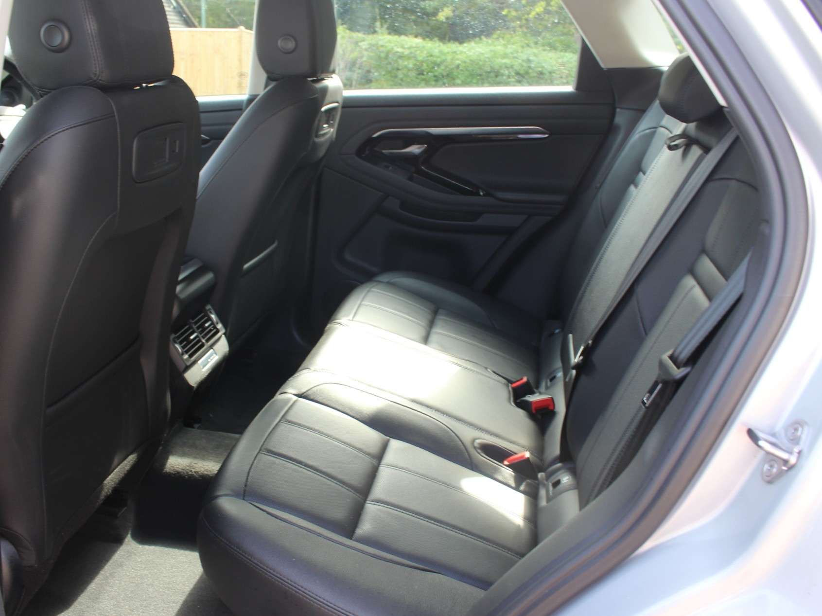 2021 LAND ROVER RANGE ROVER EVOQUE 2021 LAND ROVER RANGE ROVER EVOQUE