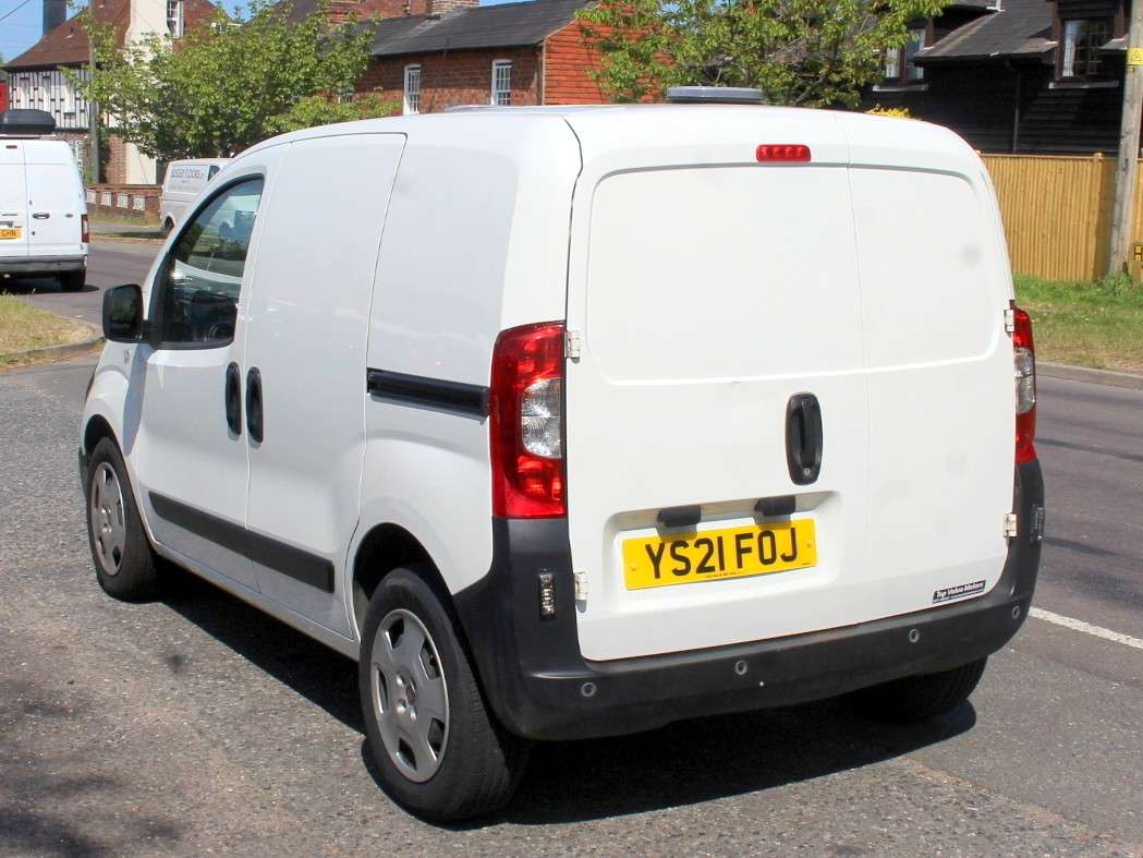 A 2021 FIAT FIORINO 1.3 MultiJetII Tecnico Car Derived Van 5dr Diesel Manual Euro 6 (s/s) (80 bhp) A 2021 FIAT FIORINO 1.3 MultiJetII Tecnico Car Derived Van 5dr Diesel Manual Euro 6 (s/s) (80 bhp)