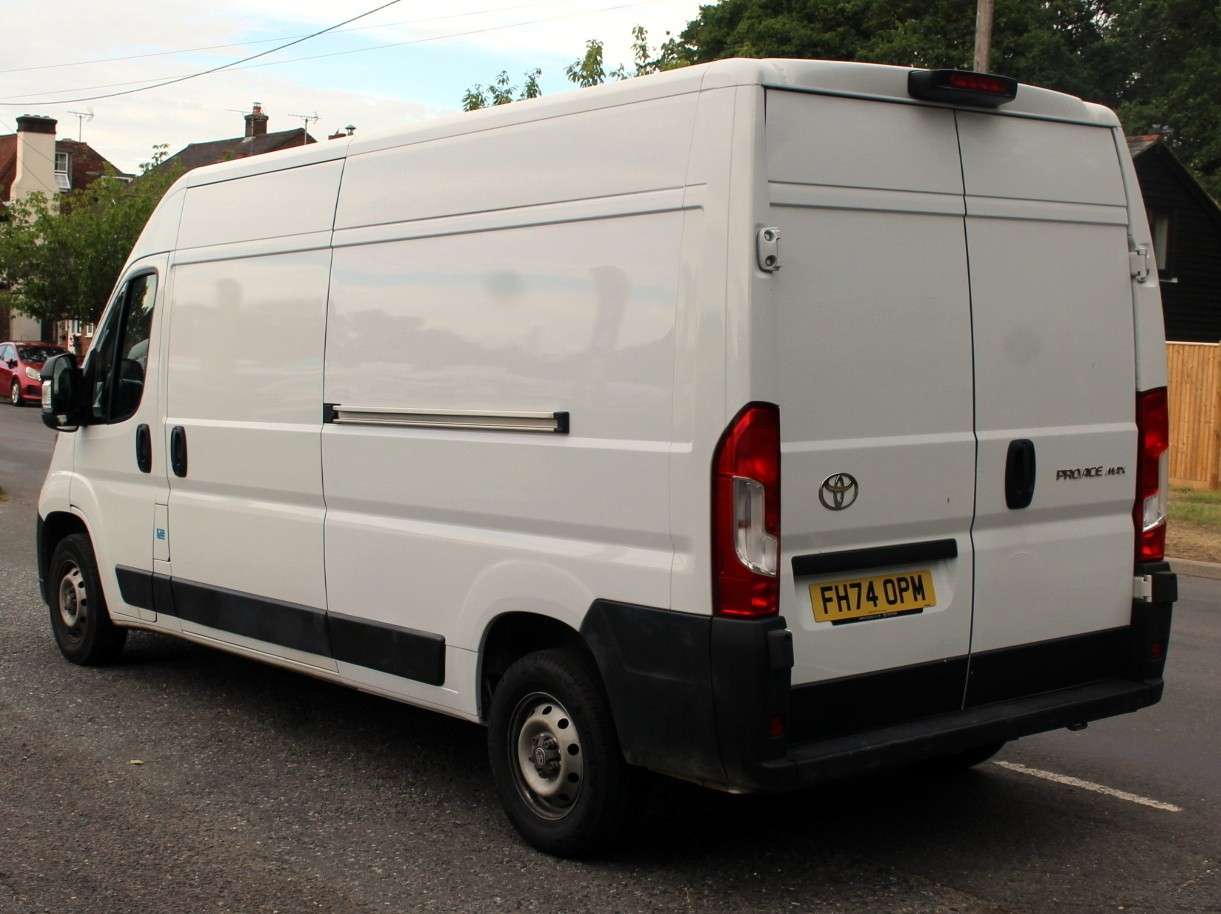 A 2025 TOYOTA PROACE 2.2 BlueHDi 35 Icon Long Panel Van 5dr Diesel Manual L3 H2 Euro 6 (s/s) (140 ps) A 2025 TOYOTA PROACE 2.2 BlueHDi 35 Icon Long Panel Van 5dr Diesel Manual L3 H2 Euro 6 (s/s) (140 ps)