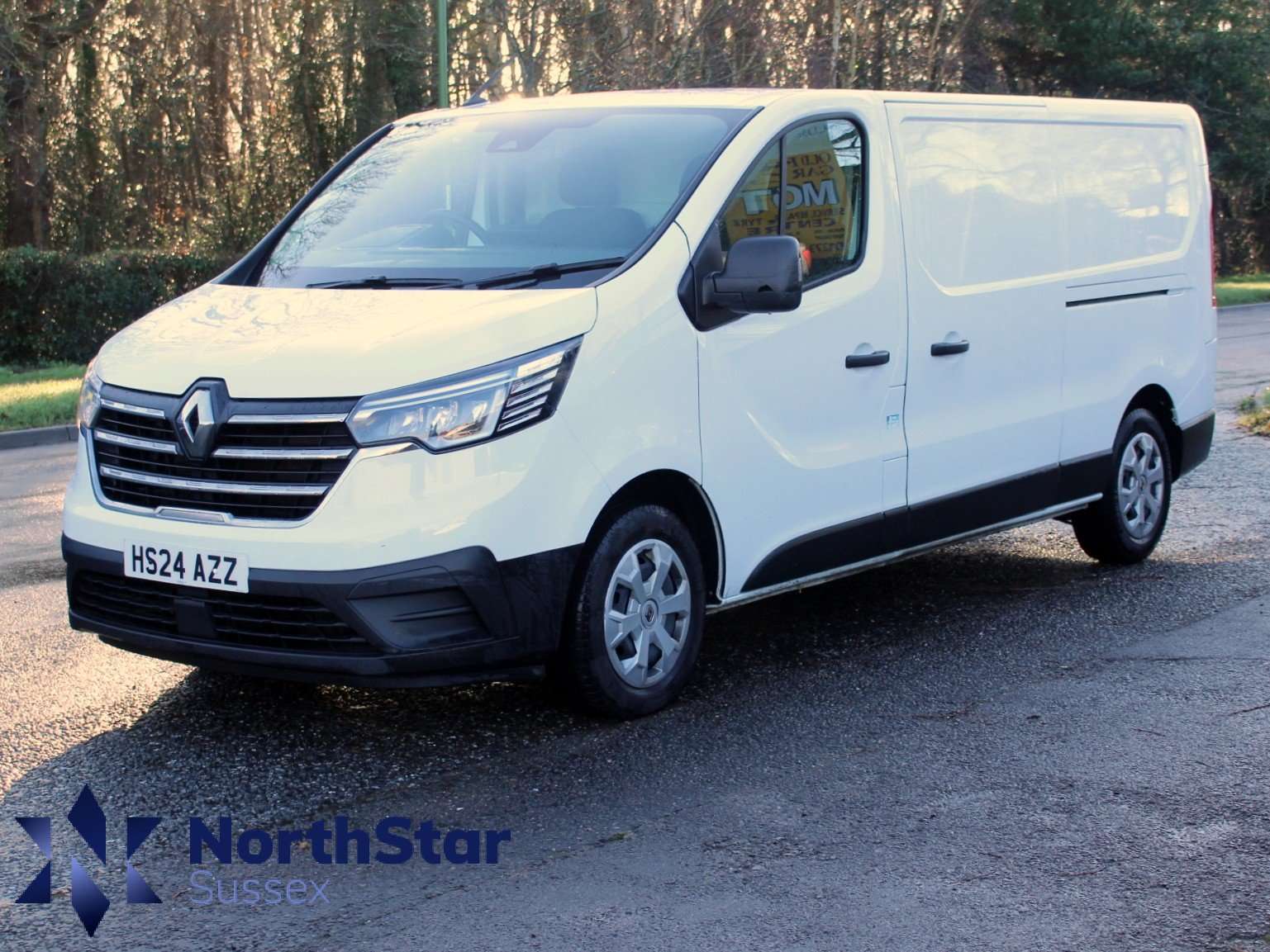 A 2024 RENAULT TRAFIC 2.0 dCi Blue LL30 Advance Panel Van 5dr Diesel Manual L2 H1 Euro 6 (s/s) (130 ps) A 2024 RENAULT TRAFIC 2.0 dCi Blue LL30 Advance Panel Van 5dr Diesel Manual L2 H1 Euro 6 (s/s) (130 ps)