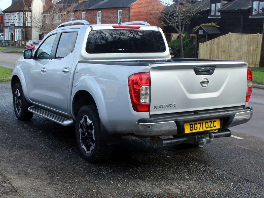 A 2021 NISSAN NAVARA 2.3 dCi Tekna Pickup Double Cab 4dr Diesel Manual 4WD Euro 6 (s/s) (190 ps) A 2021 NISSAN NAVARA 2.3 dCi Tekna Pickup Double Cab 4dr Diesel Manual 4WD Euro 6 (s/s) (190 ps)