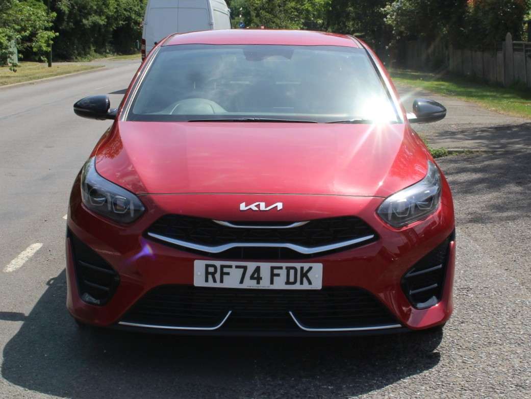 A 2025 KIA CEED 1.5 T-GDi GT-Line Hatchback 5dr Petrol Manual Euro 6 (s/s) (138 bhp) A 2025 KIA CEED 1.5 T-GDi GT-Line Hatchback 5dr Petrol Manual Euro 6 (s/s) (138 bhp)